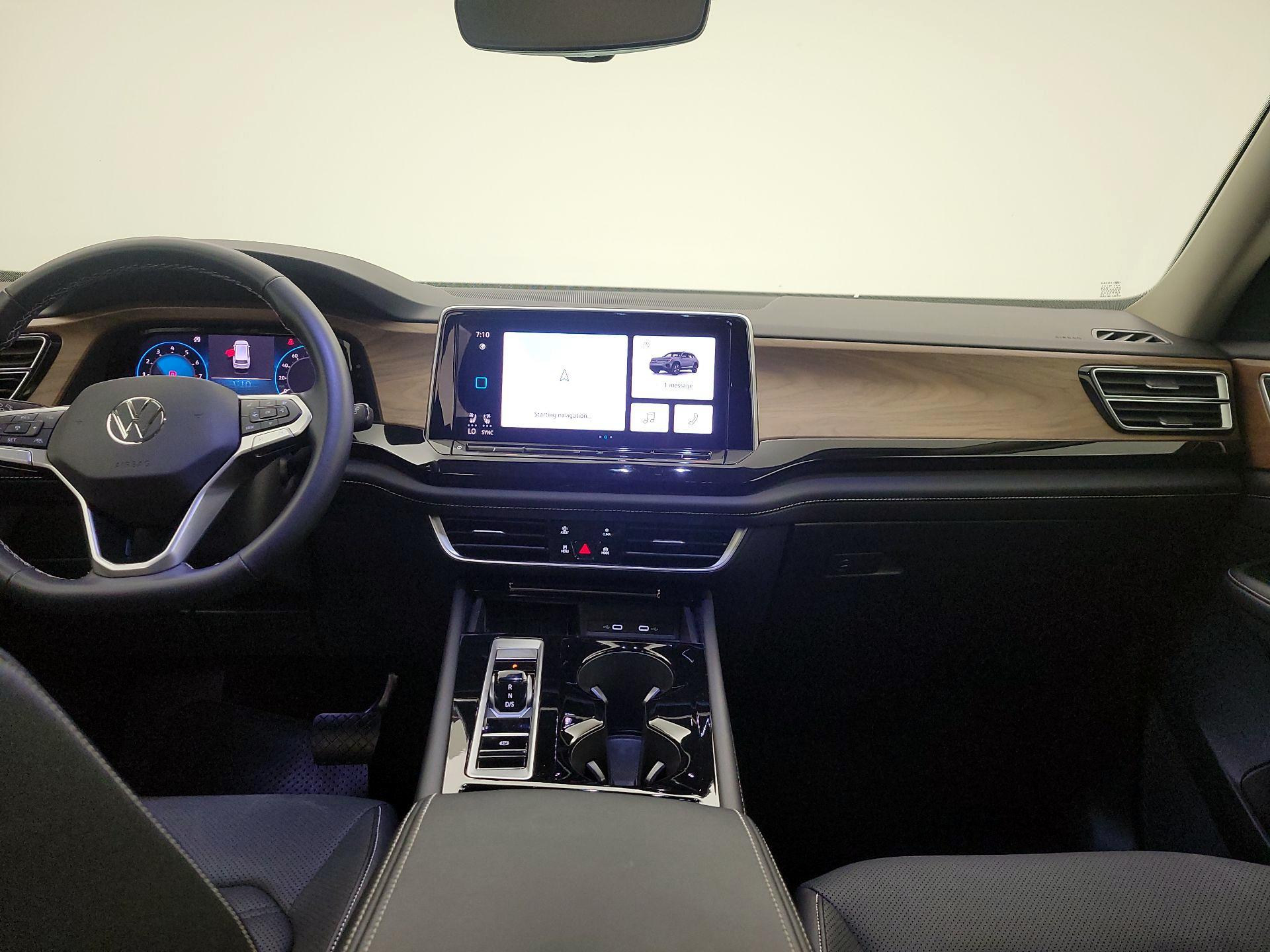 Thumbnail: 2025 Volkswagen Atlas - 9