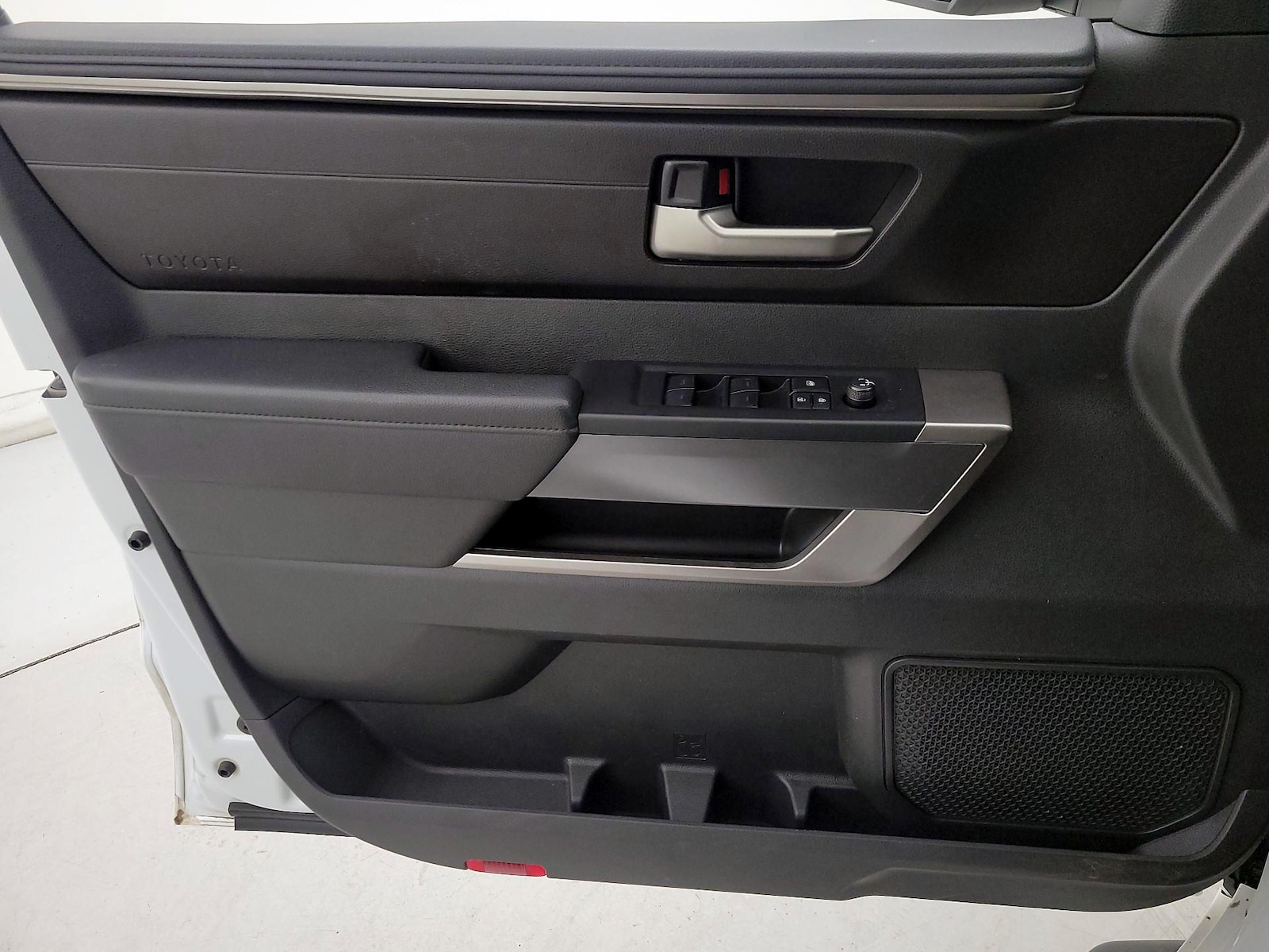 2024 Toyota Tundra SR5 - Photo 13