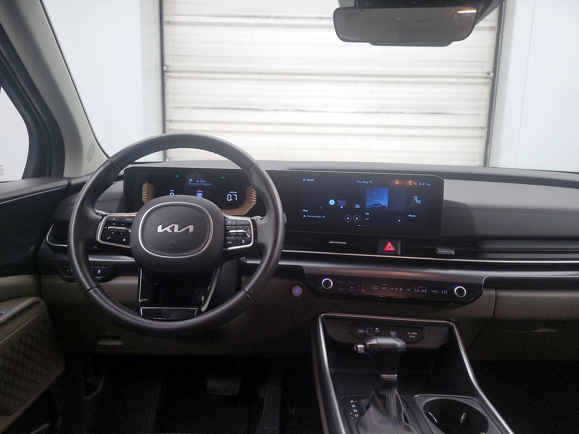 Thumbnail: 2025 Kia Carnival - 9