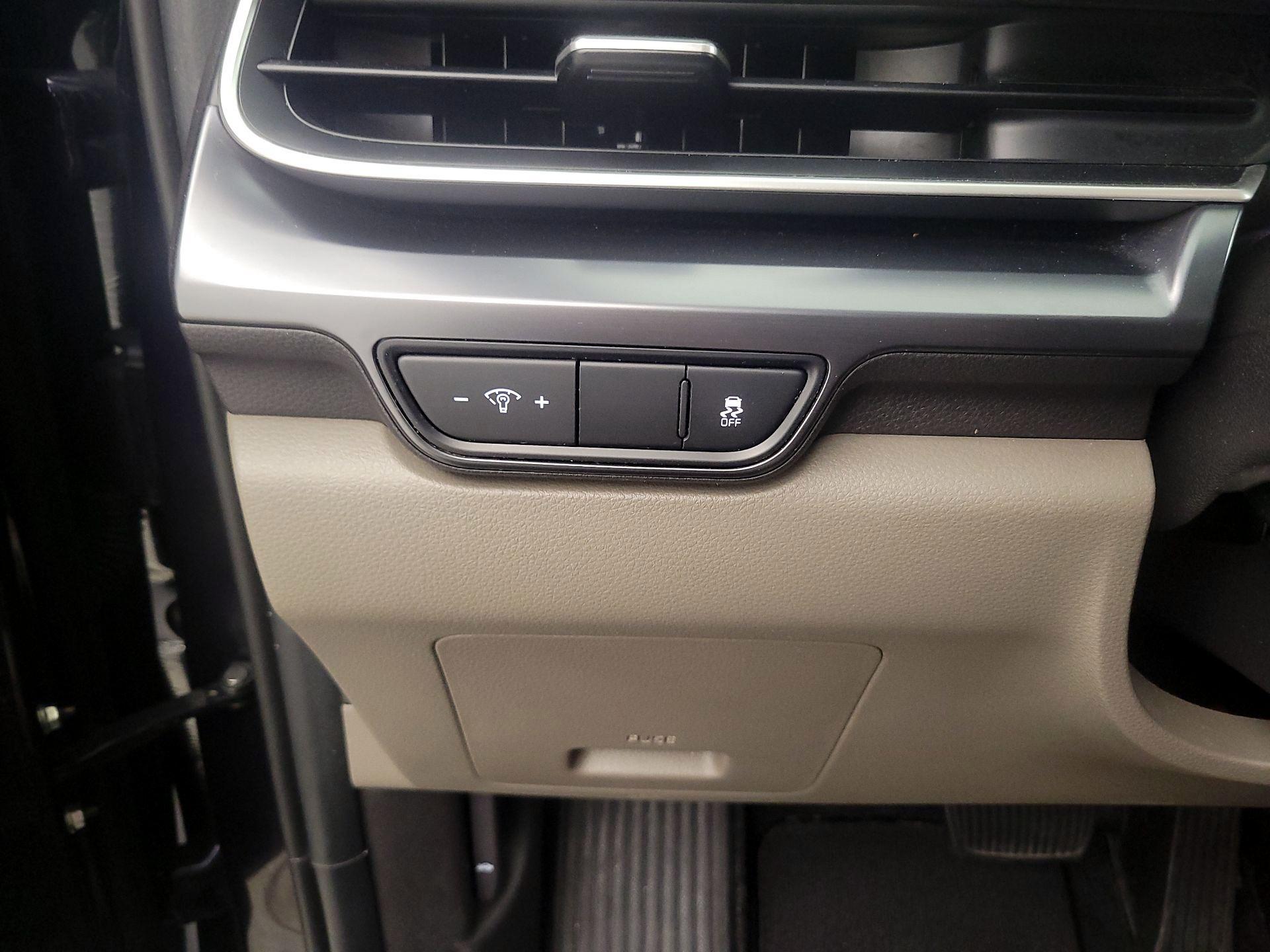 Thumbnail: 2025 Kia Carnival - 13