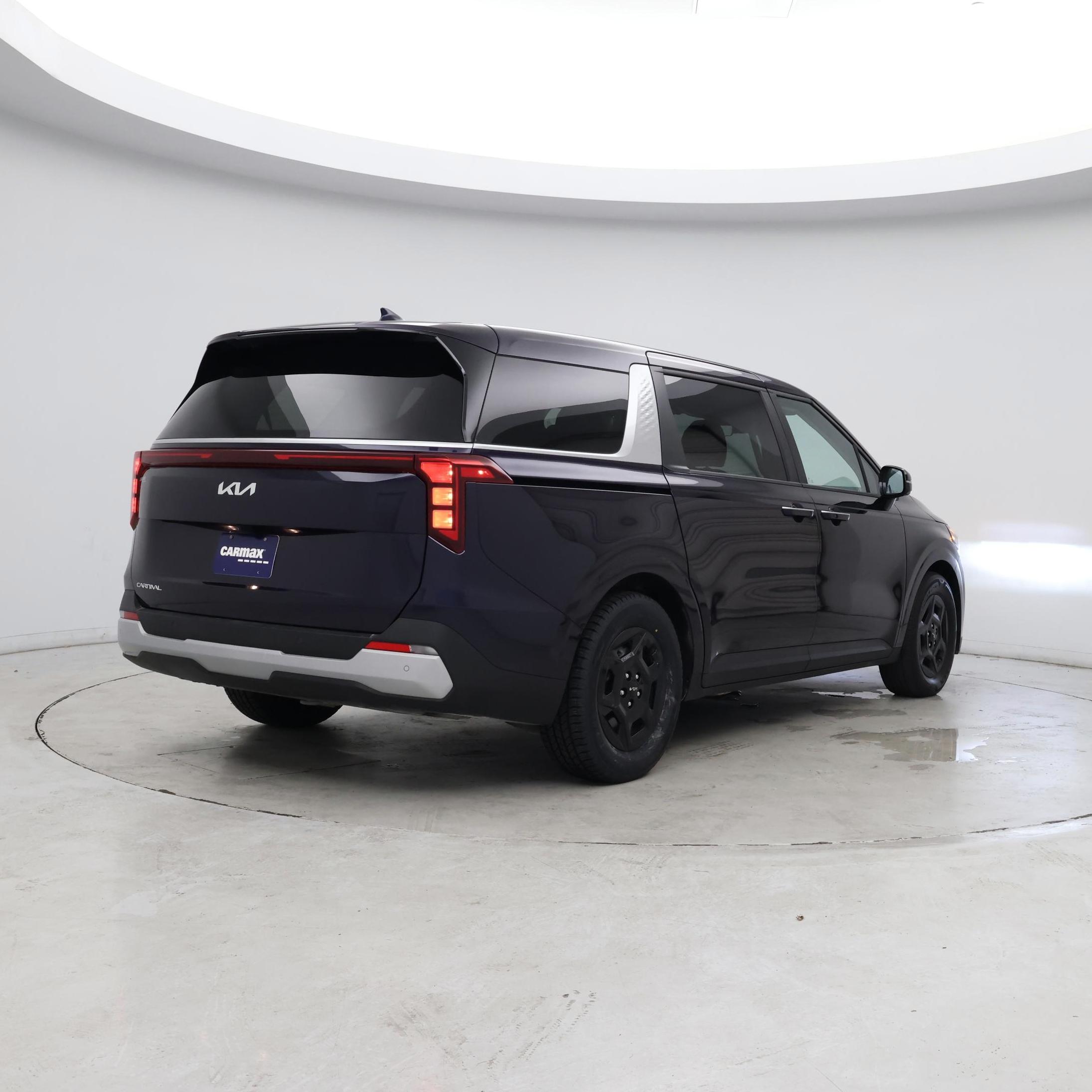 Thumbnail: 2025 Kia Carnival - 8