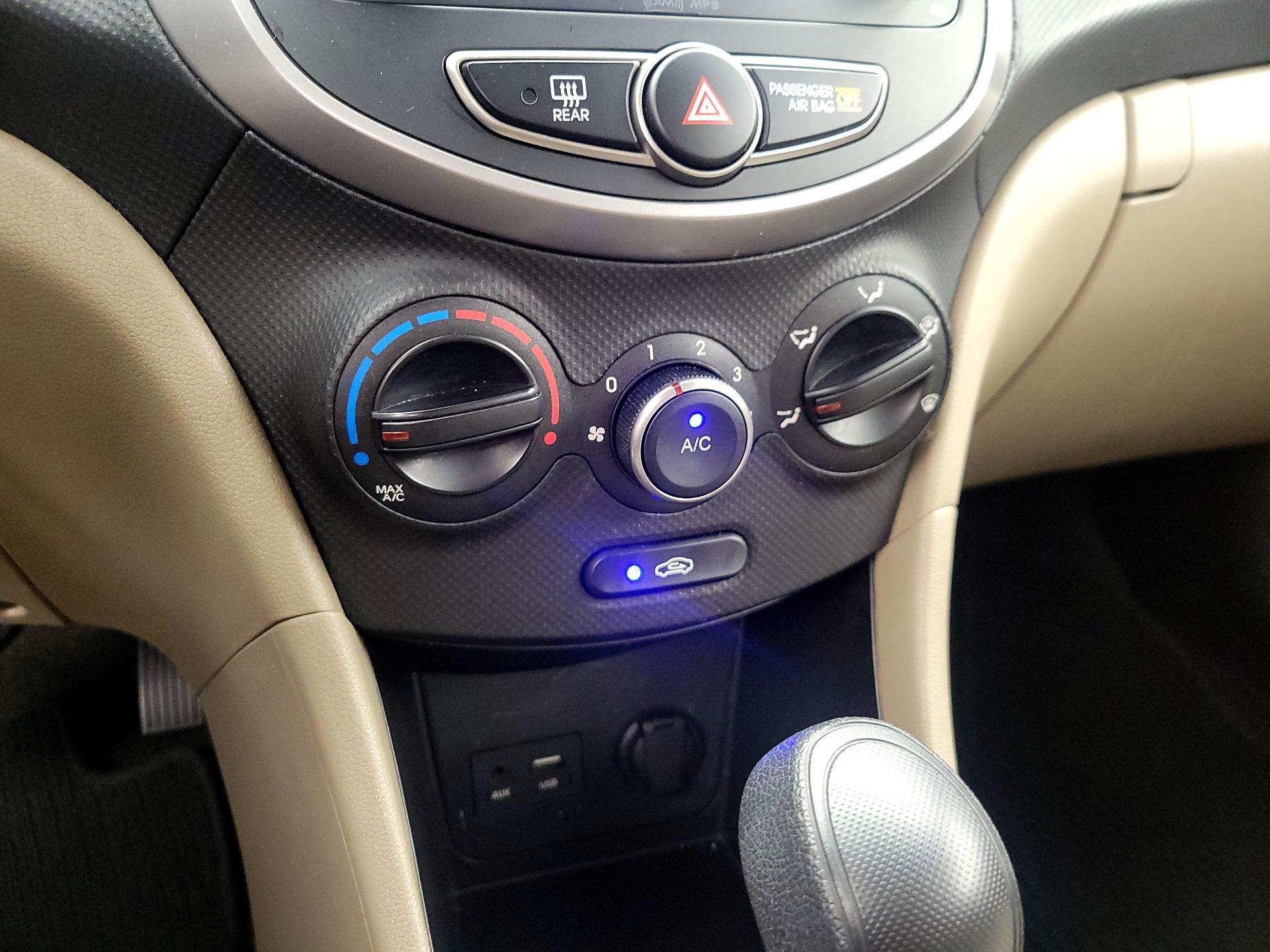 Thumbnail: 2016 Hyundai Accent - 15