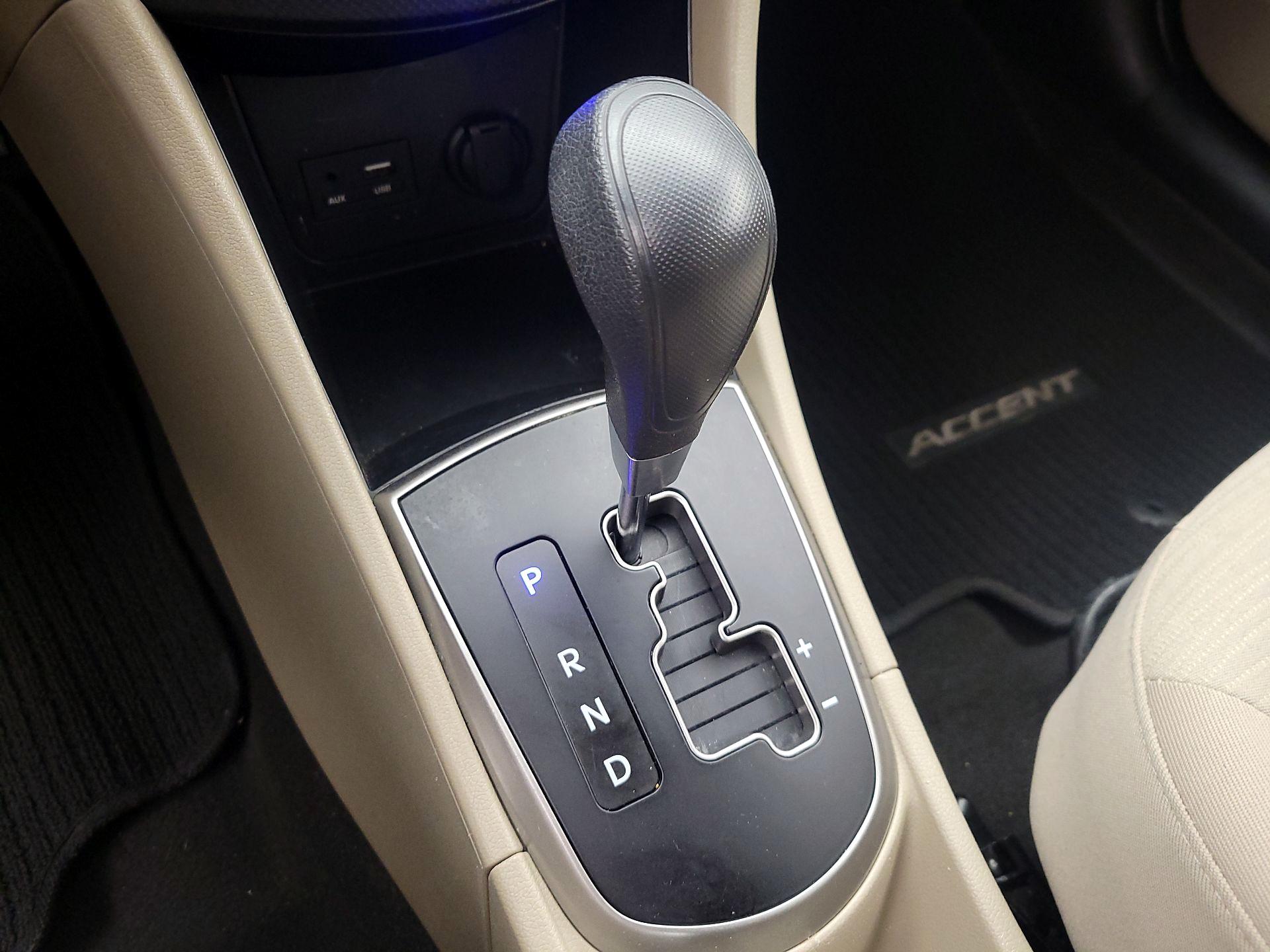 Thumbnail: 2016 Hyundai Accent - 16