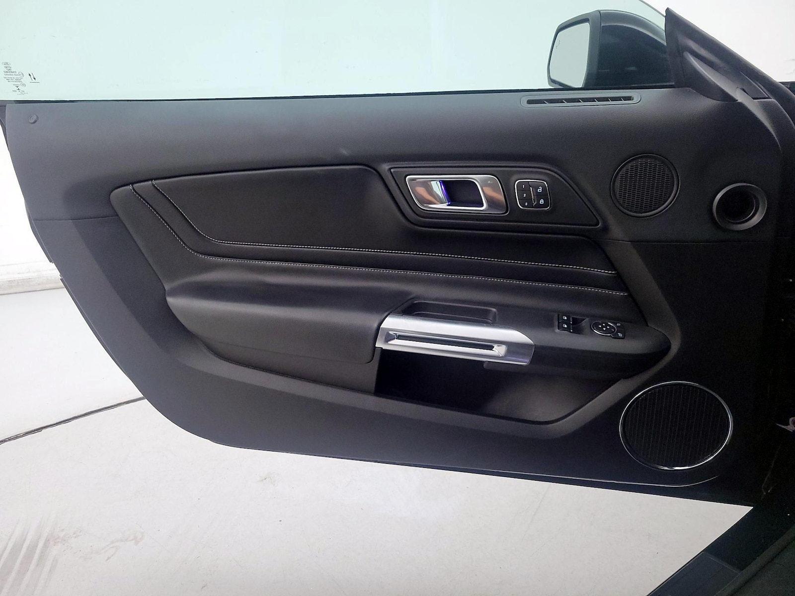 2021 Ford Mustang GT Premium - Photo 13