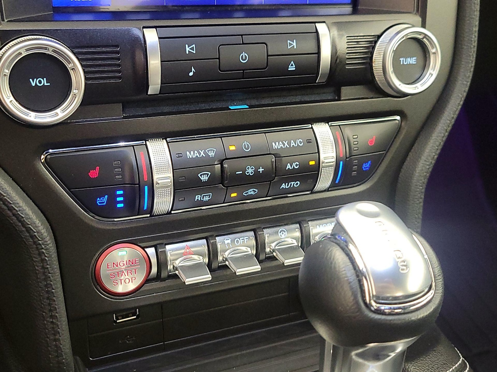 2021 Ford Mustang GT Premium - Photo 18