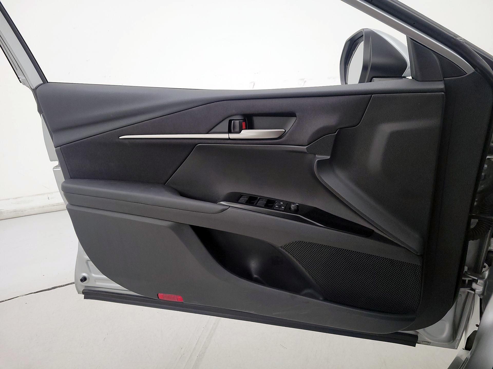 Thumbnail: 2026 Toyota Camry - 12