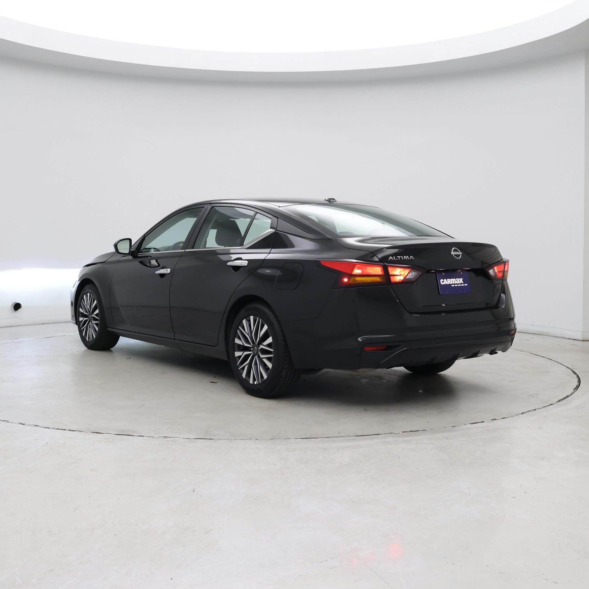 Thumbnail: 2025 Nissan Altima - 2