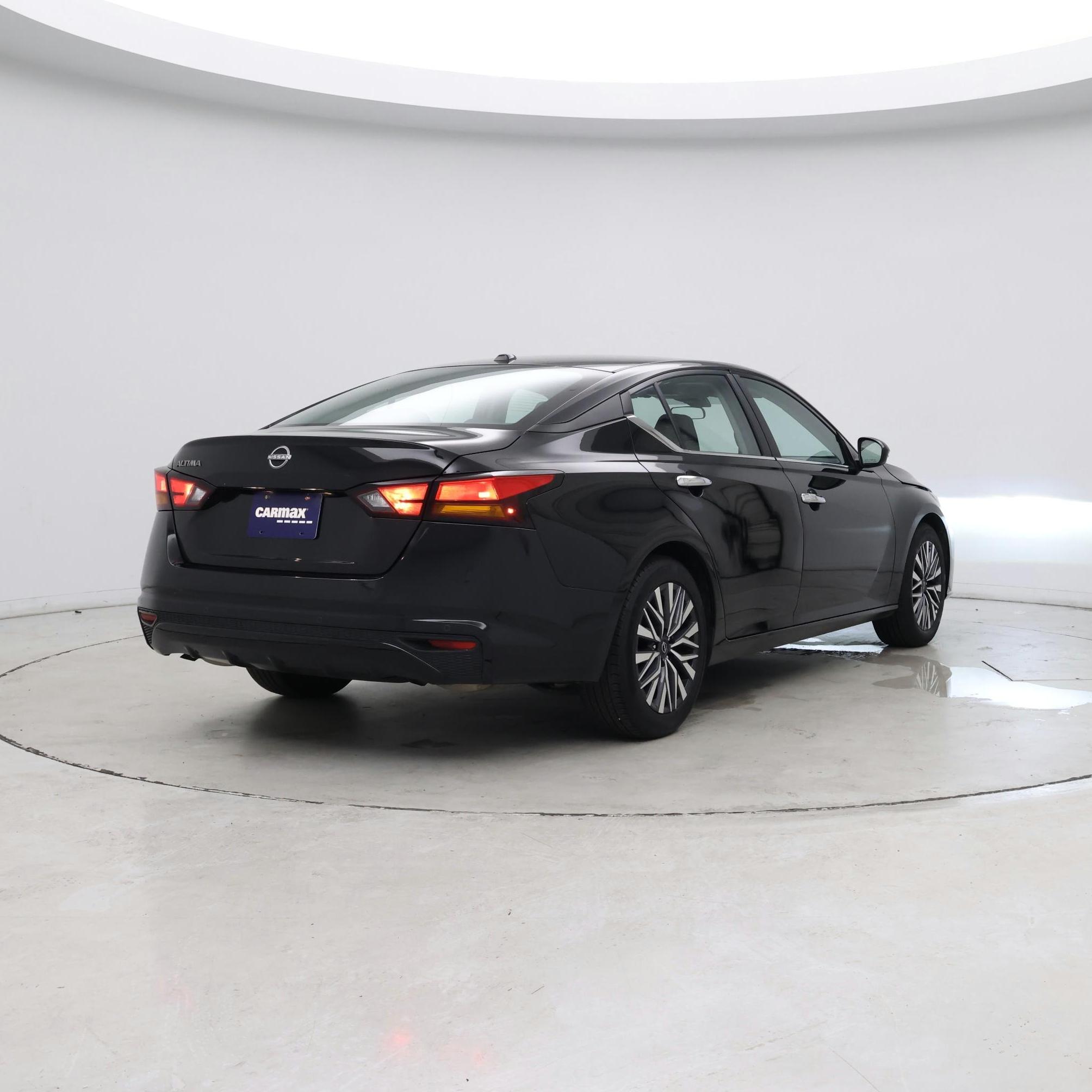 Thumbnail: 2025 Nissan Altima - 8