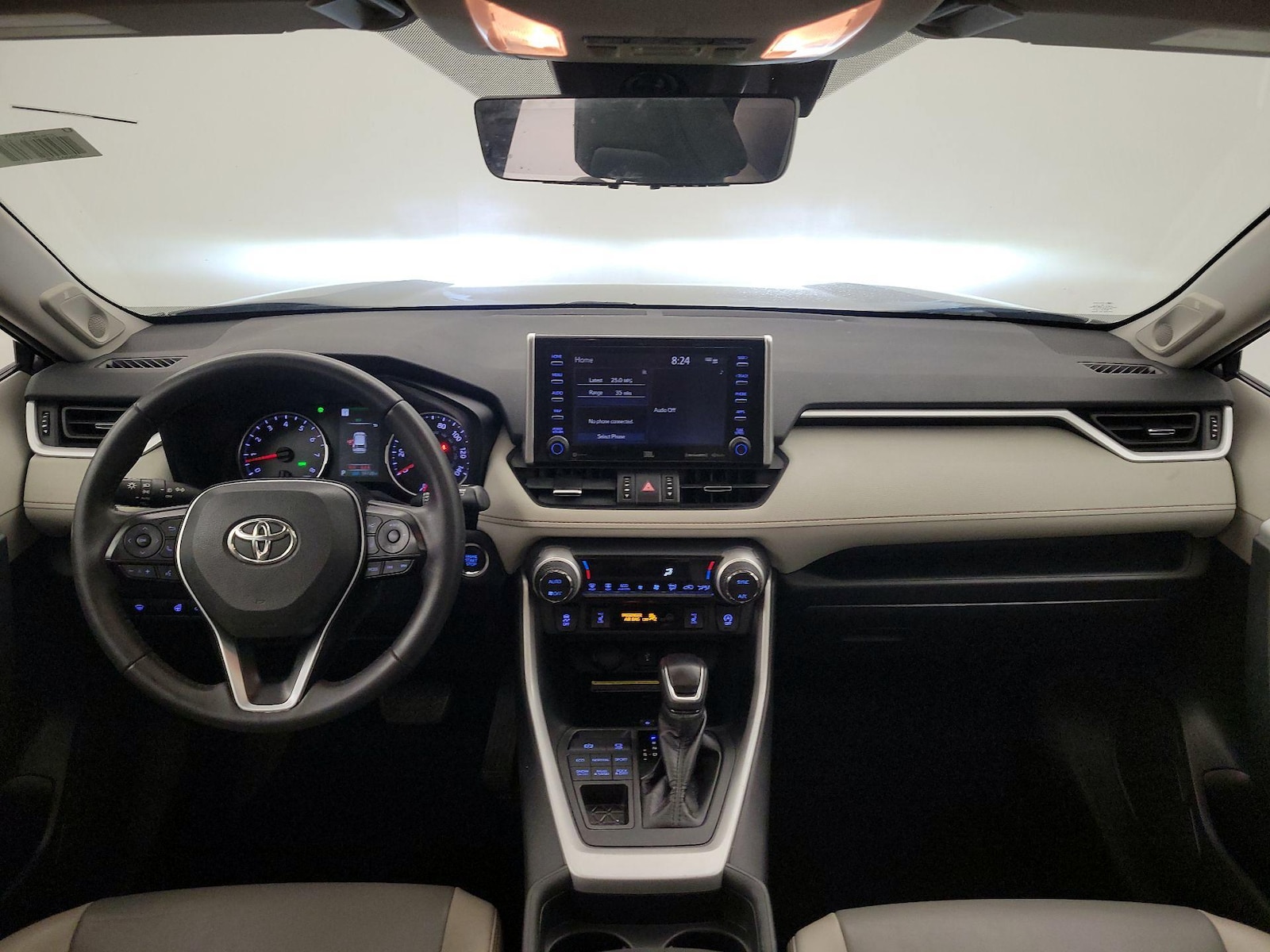 2020 Toyota RAV4 XLE Premium - Photo 10