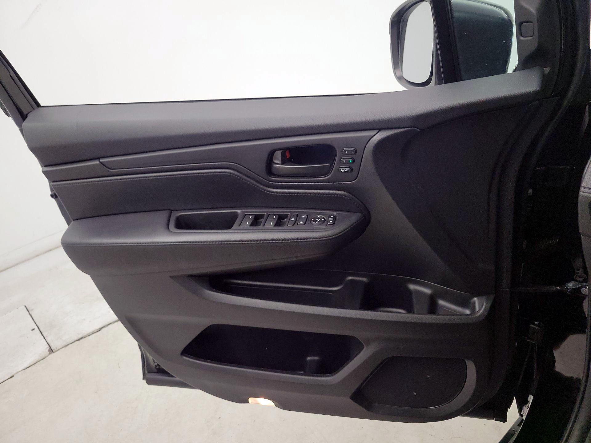 Thumbnail: 2025 Honda Odyssey - 12