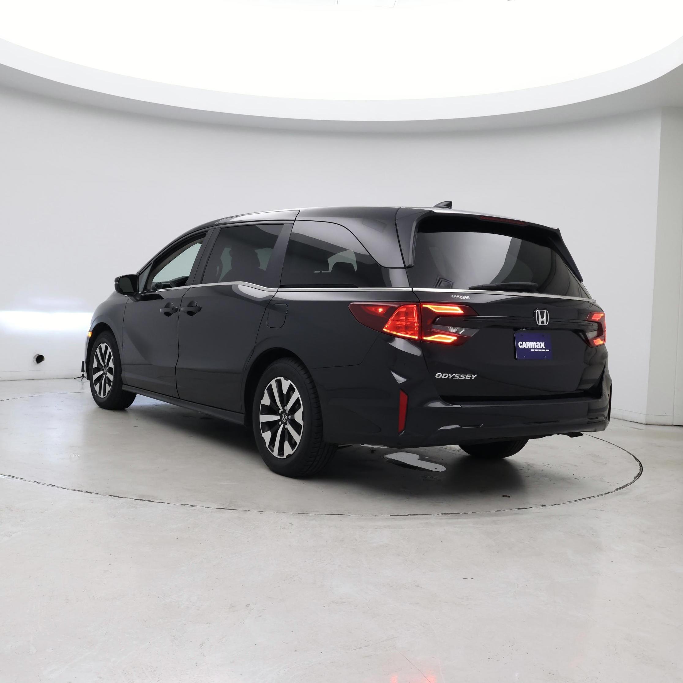 Thumbnail: 2025 Honda Odyssey - 2
