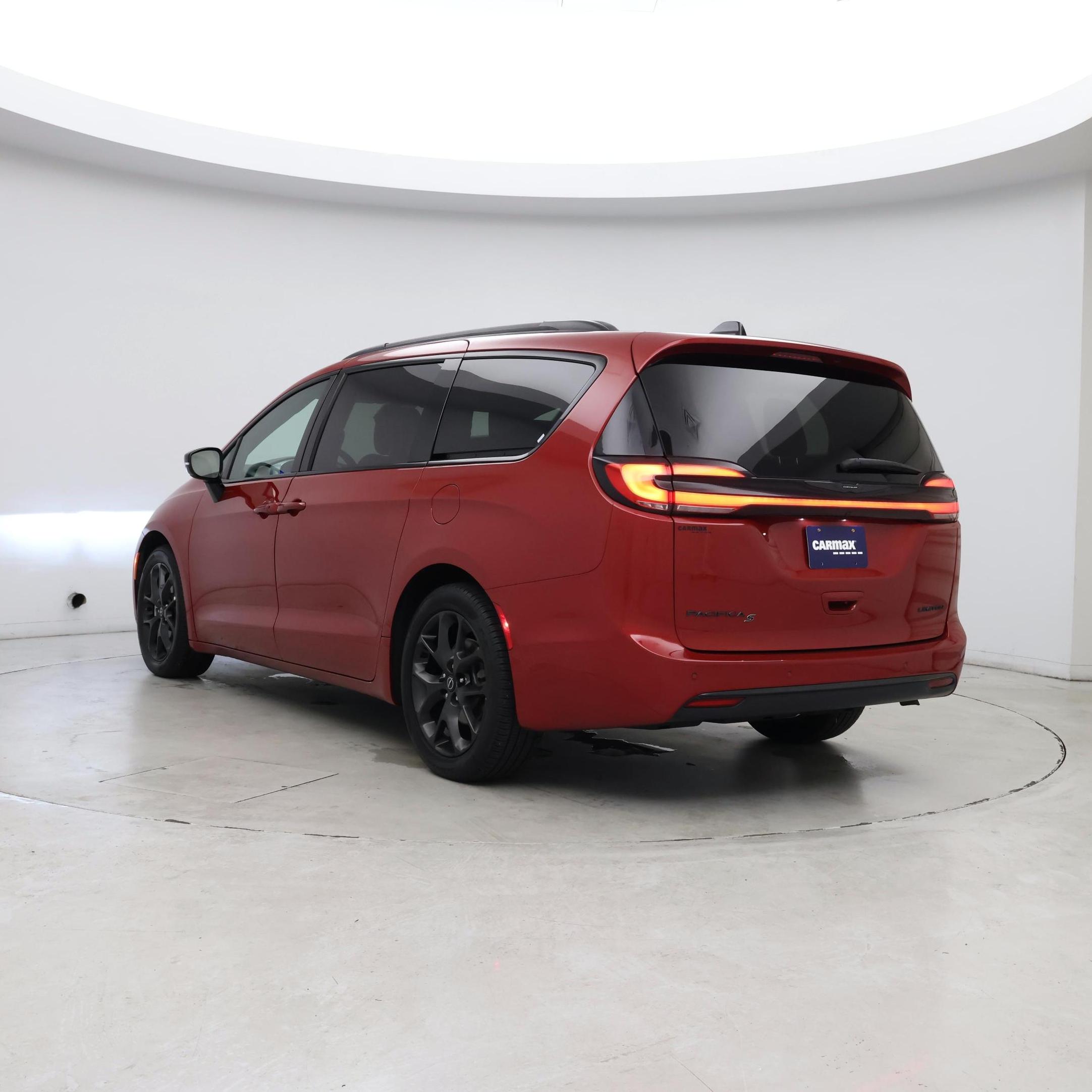 Thumbnail: 2025 Chrysler Pacifica - 2