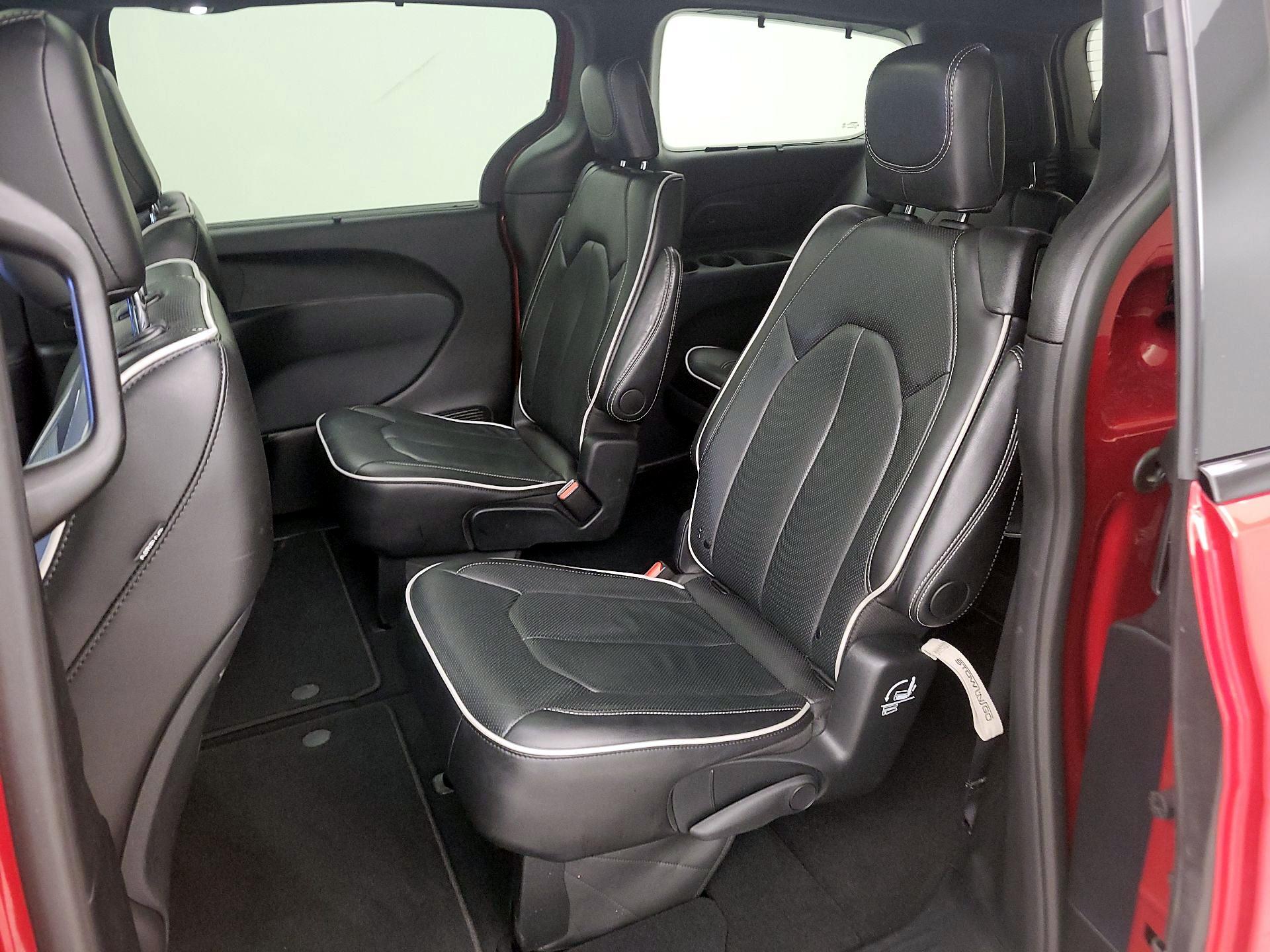 Thumbnail: 2025 Chrysler Pacifica - 20