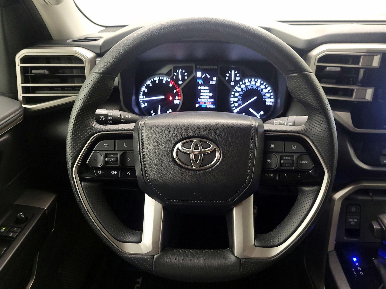2023 Toyota Tundra SR5 - Photo 11