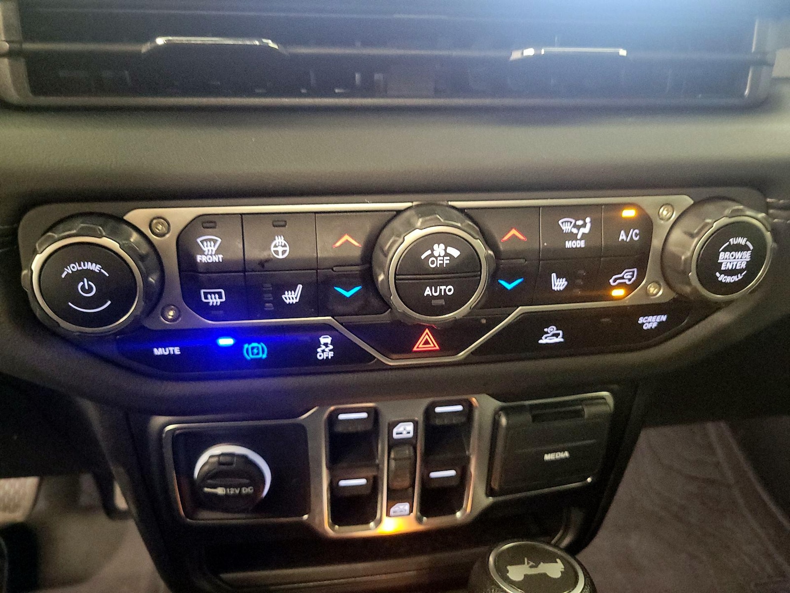 2024 Jeep Wrangler 4xe Sahara 4XE - Photo 17