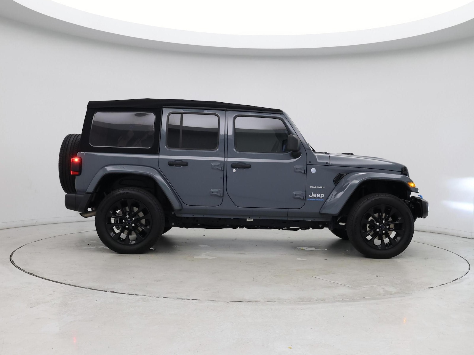 2024 Jeep Wrangler 4xe Sahara 4XE - Photo 8