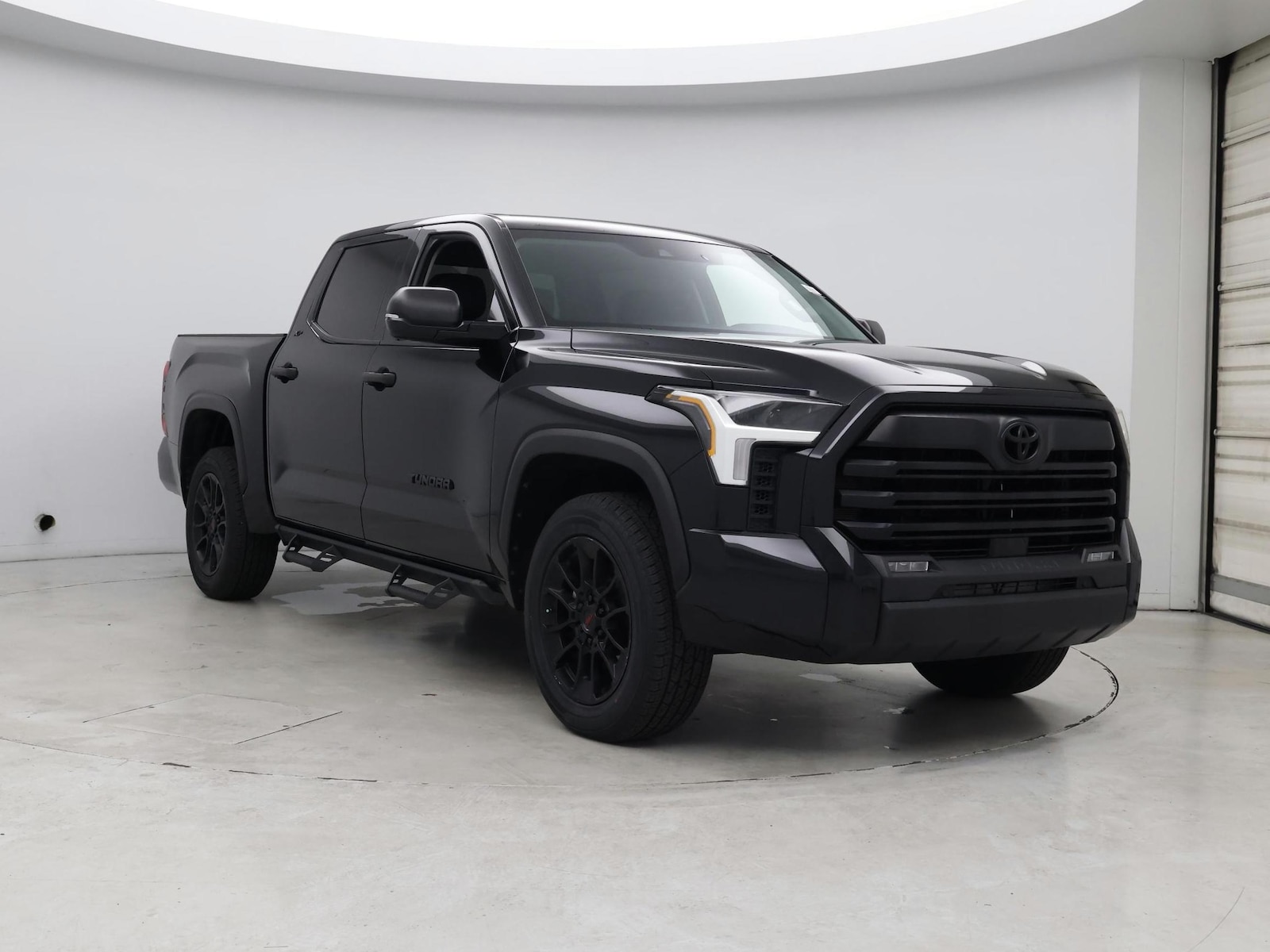2023 Toyota Tundra SR5 - Photo 2