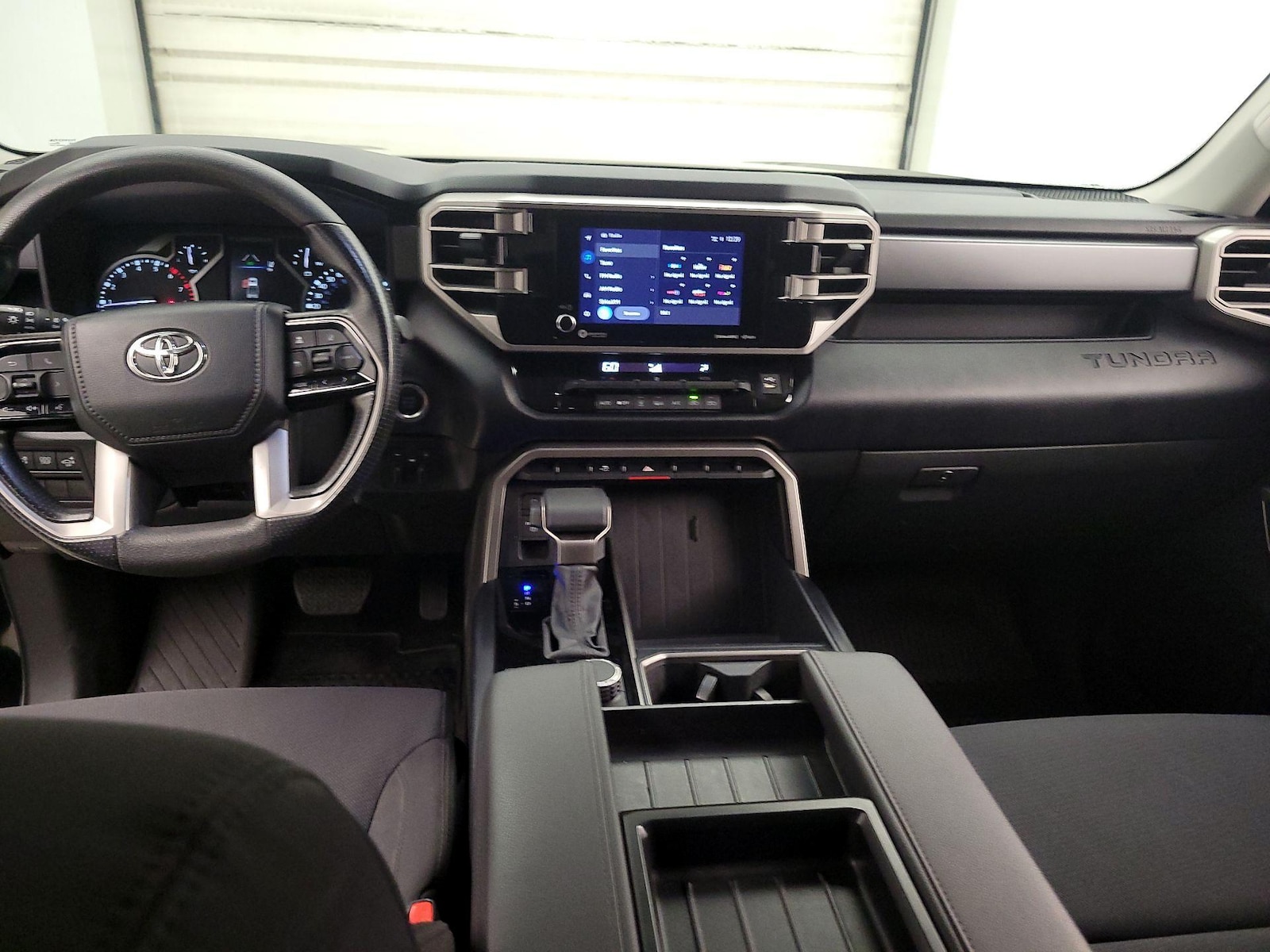 2023 Toyota Tundra SR5 - Photo 10
