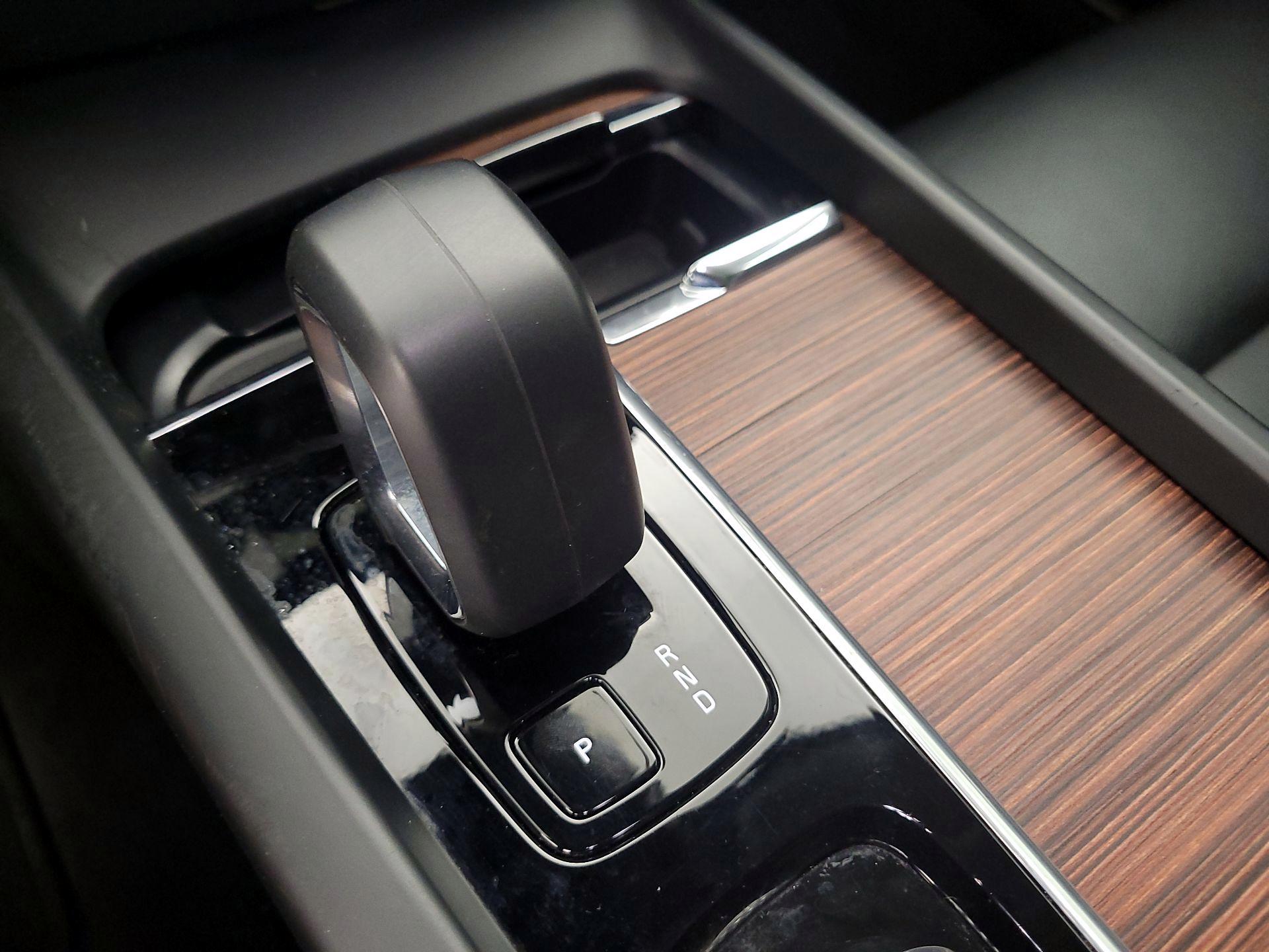 Thumbnail: 2025 Volvo S60 - 16