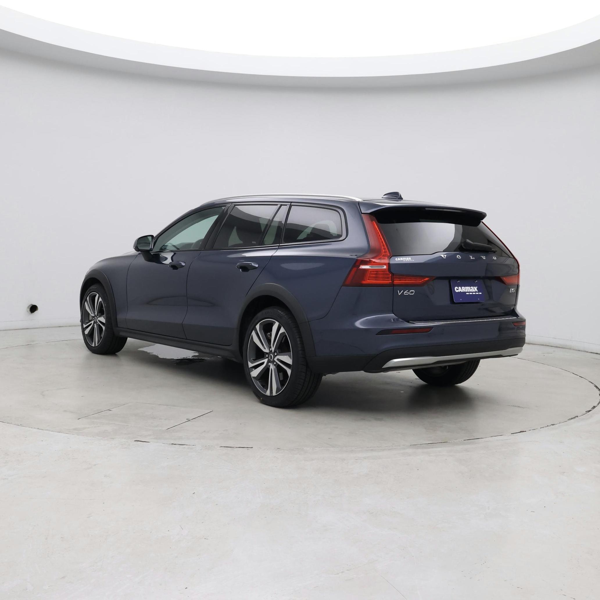 Thumbnail: 2025 Volvo S60 - 2