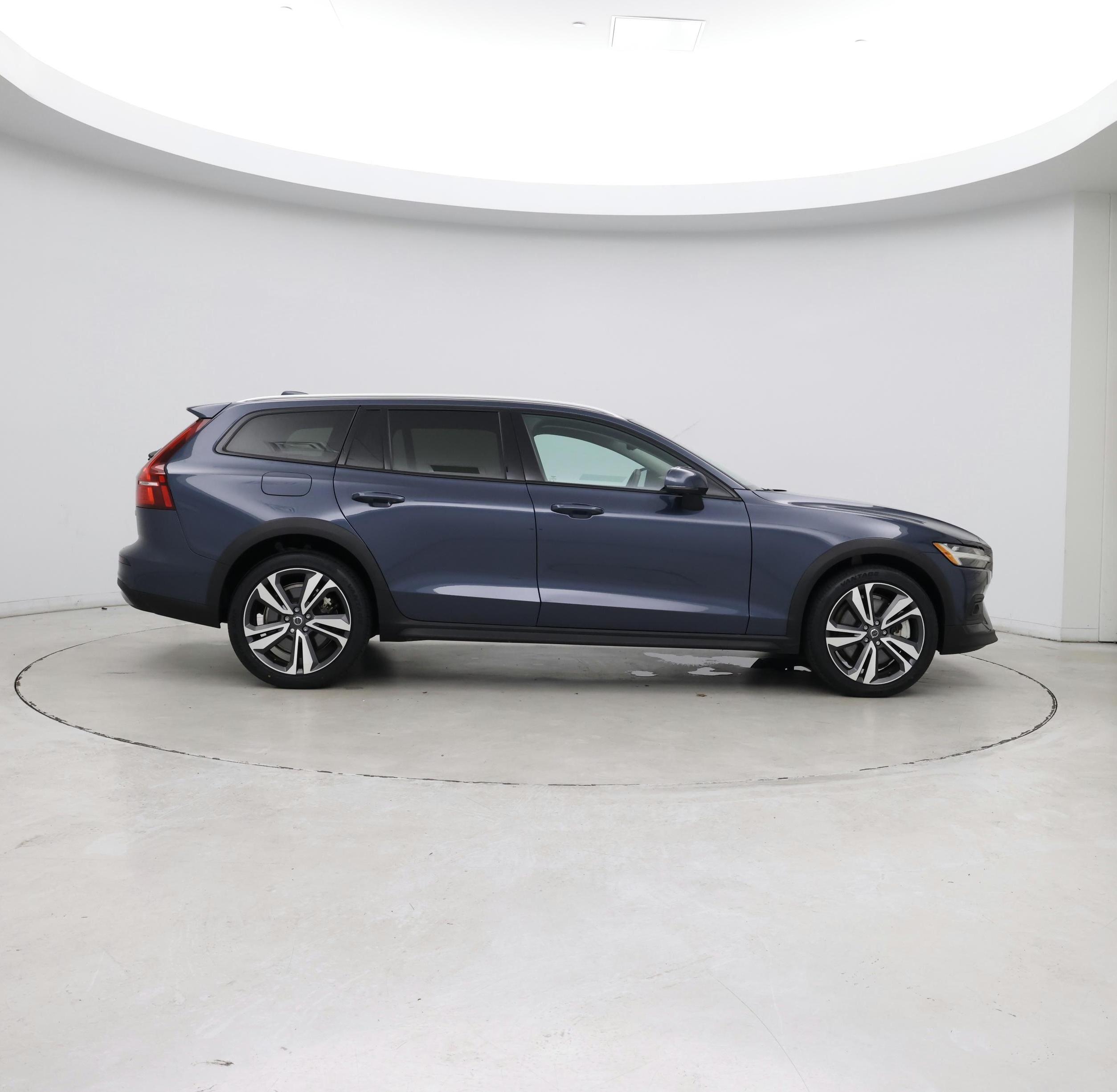 Thumbnail: 2025 Volvo S60 - 7