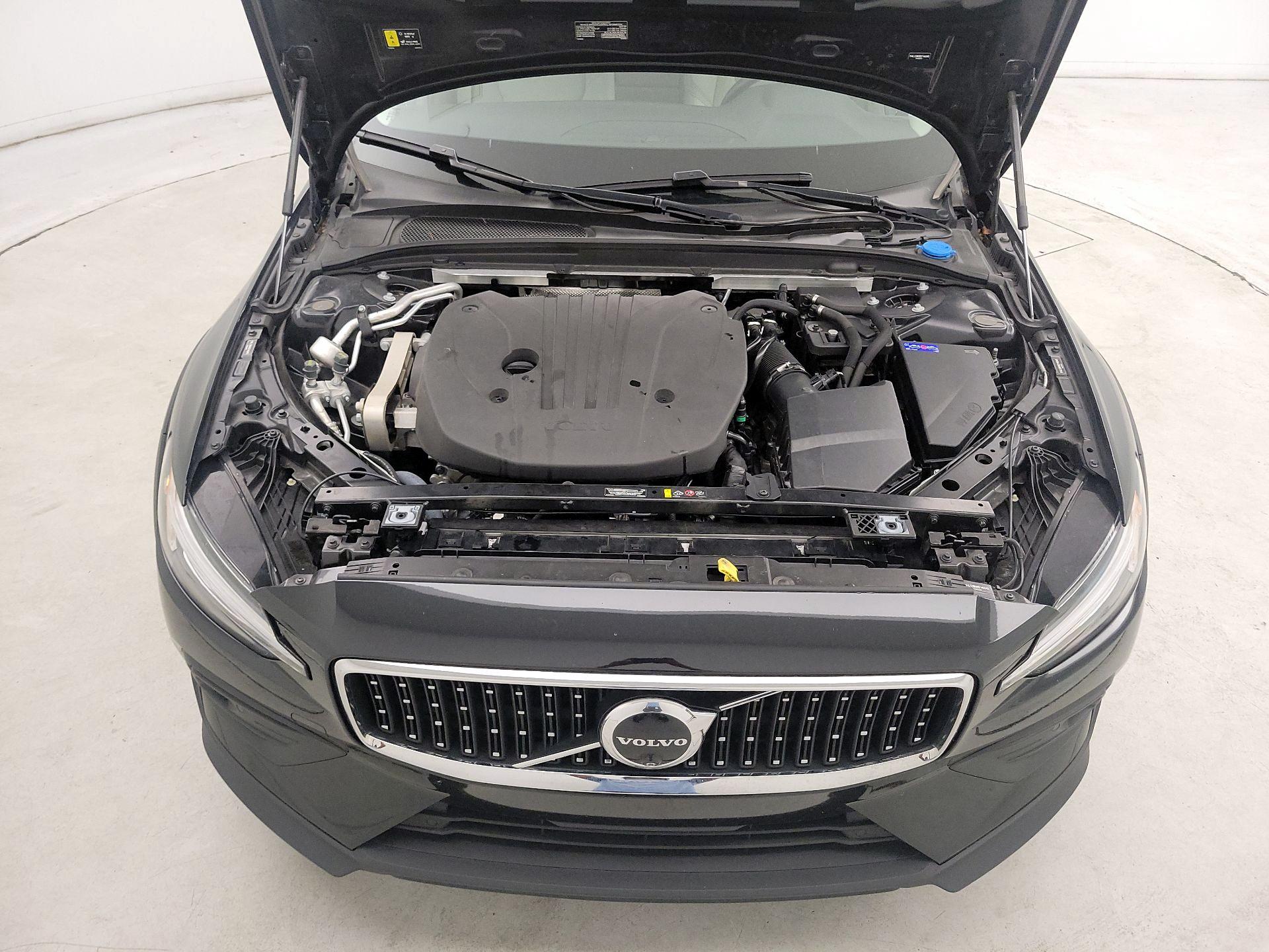Thumbnail: 2025 Volvo S60 - 20