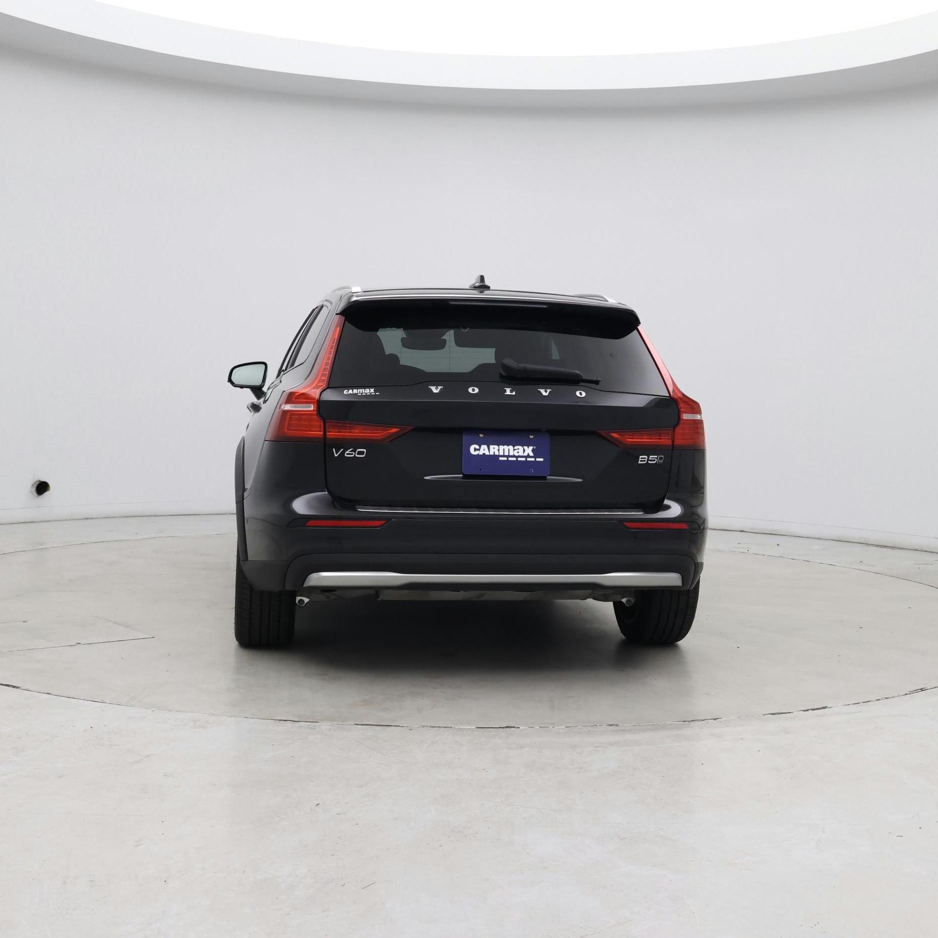 Thumbnail: 2025 Volvo S60 - 6