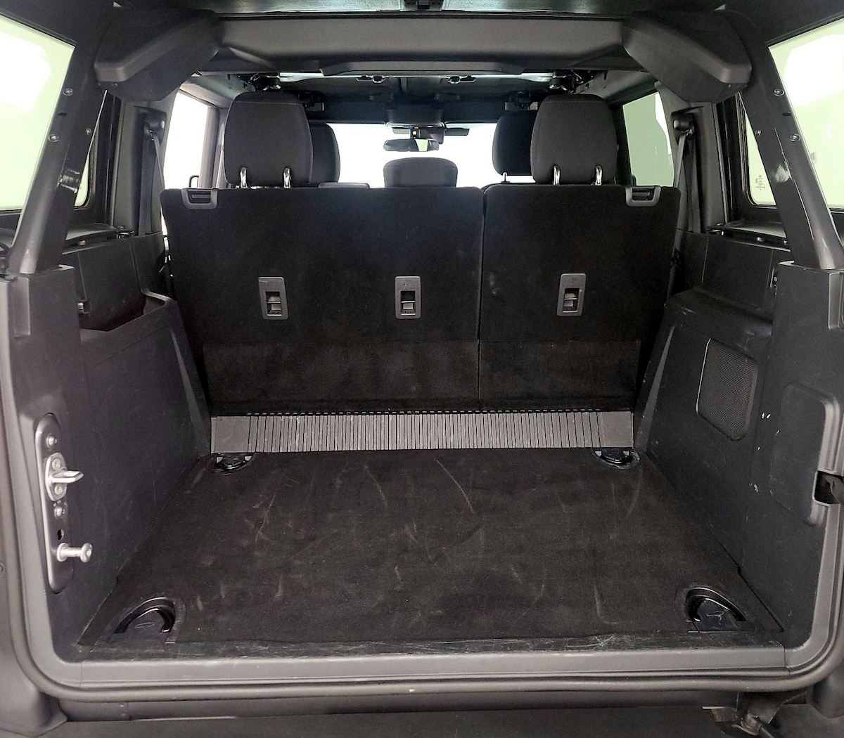 Trunk/Cargo (Seats Up)