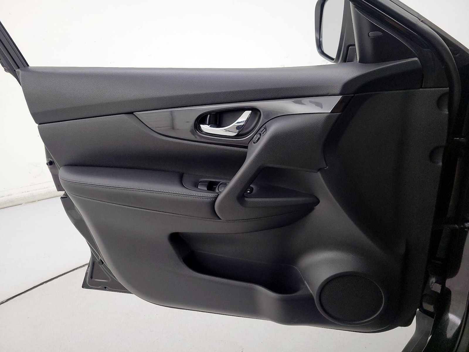 2018 Nissan Rogue S - Photo 13