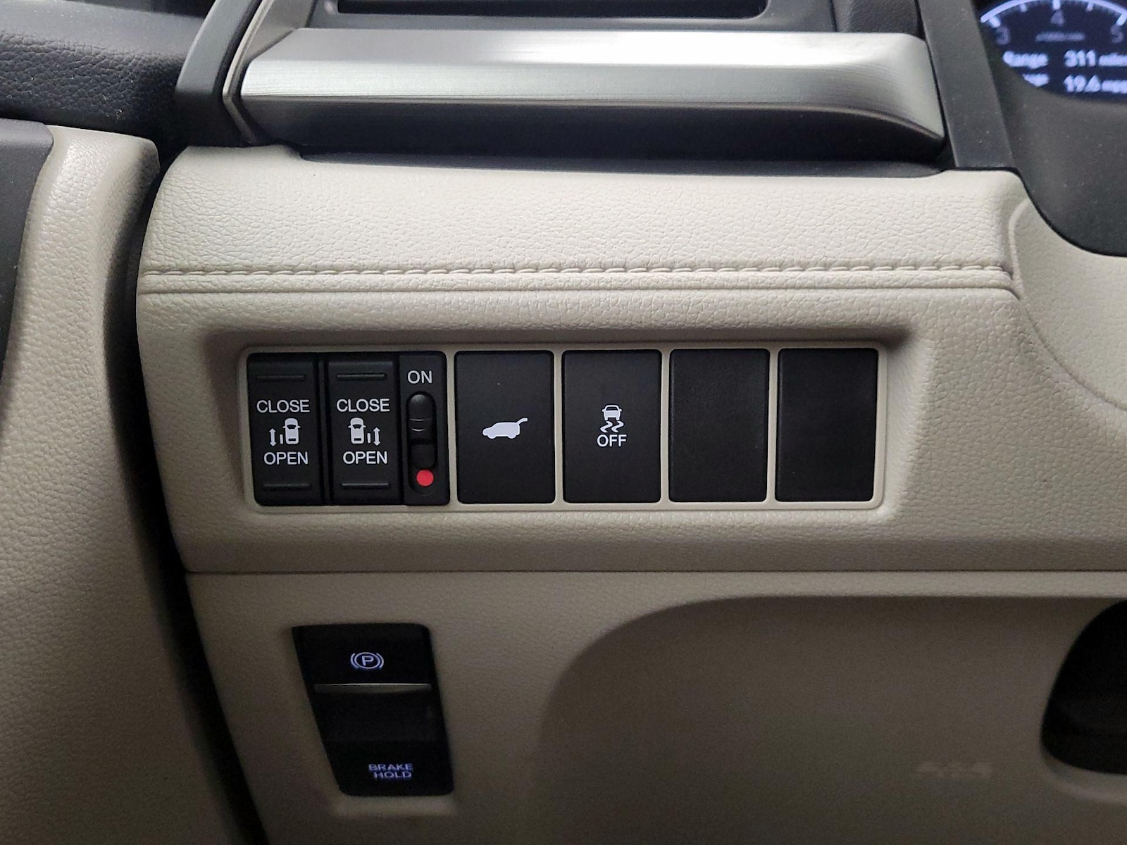 2025 Honda Odyssey EX-L - Photo 14