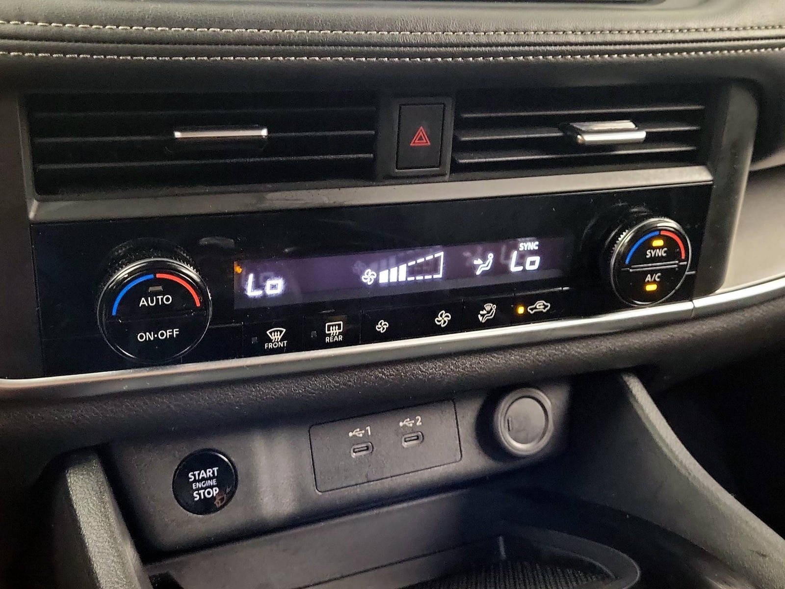 2025 Nissan Rogue SV - Photo 15