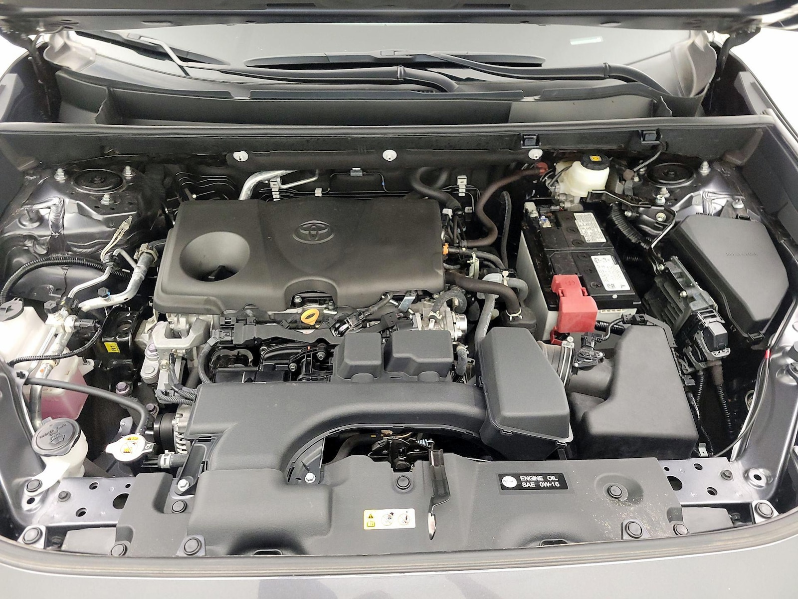 2025 Toyota RAV4 LE - Photo 23