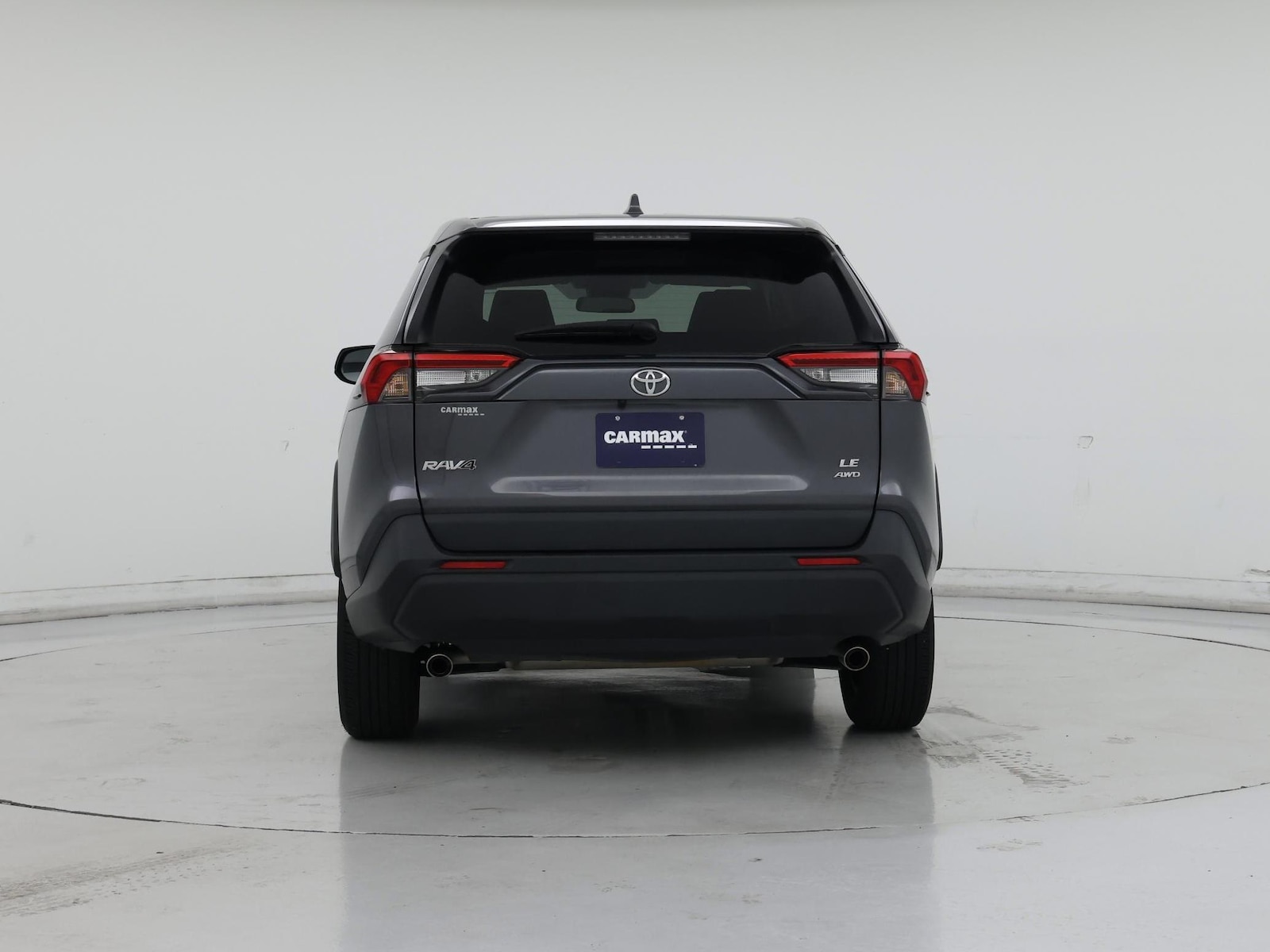 2025 Toyota RAV4 LE - Photo 7