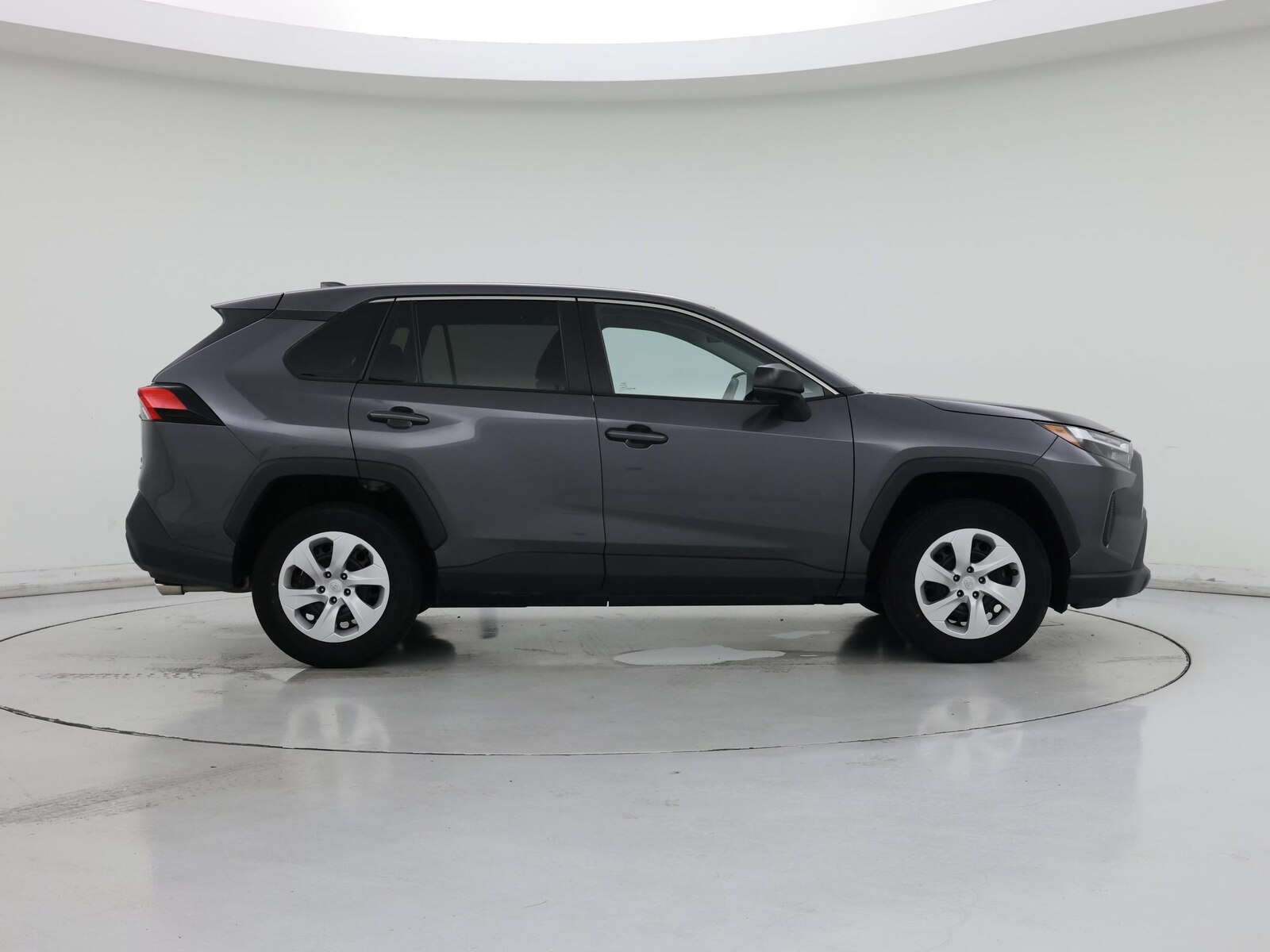 2025 Toyota RAV4 LE - Photo 8