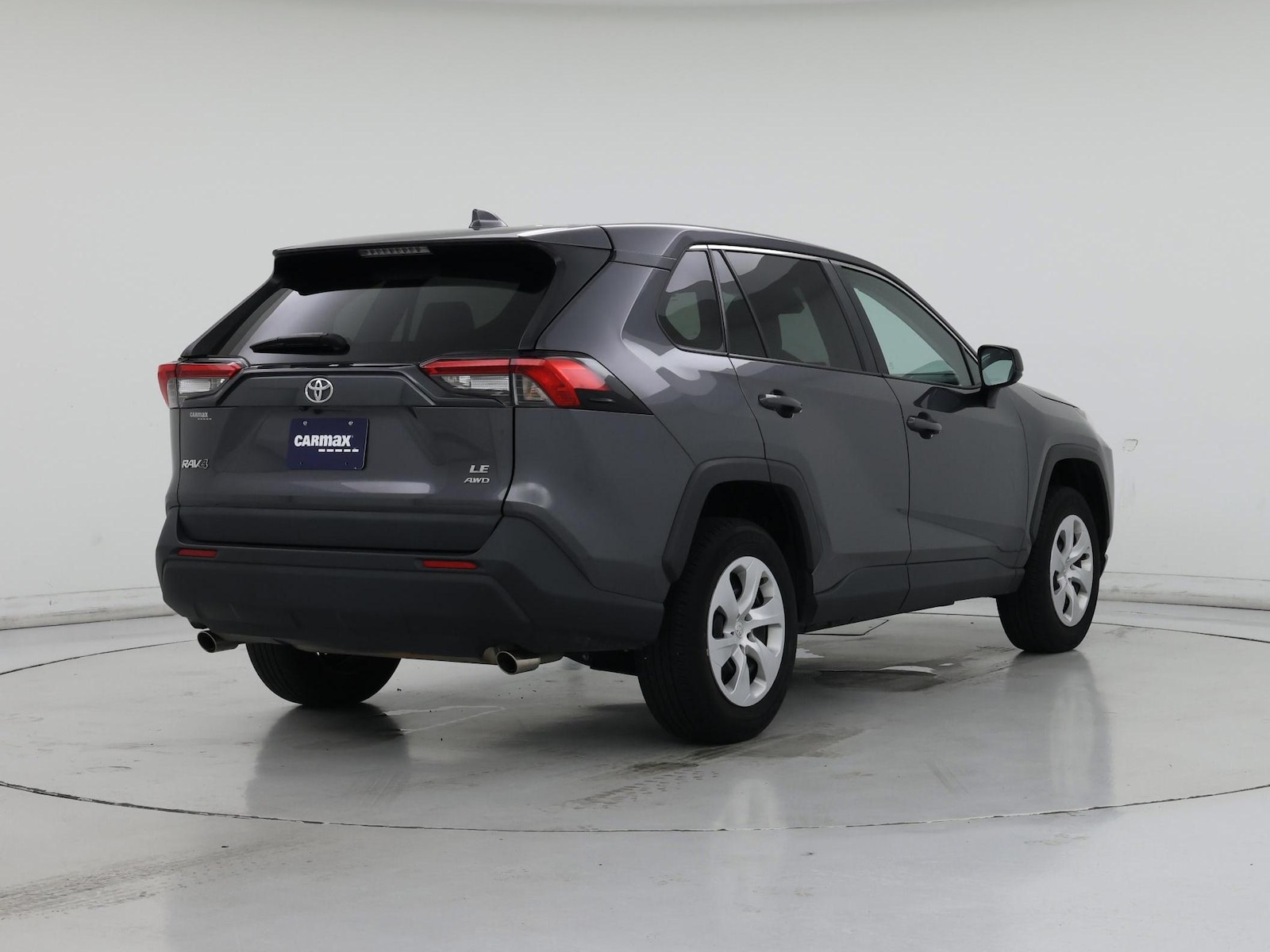 2025 Toyota RAV4 LE - Photo 9