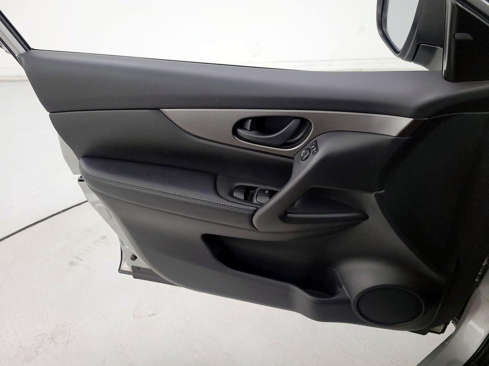 2020 Nissan Rogue Sport S - Photo 13