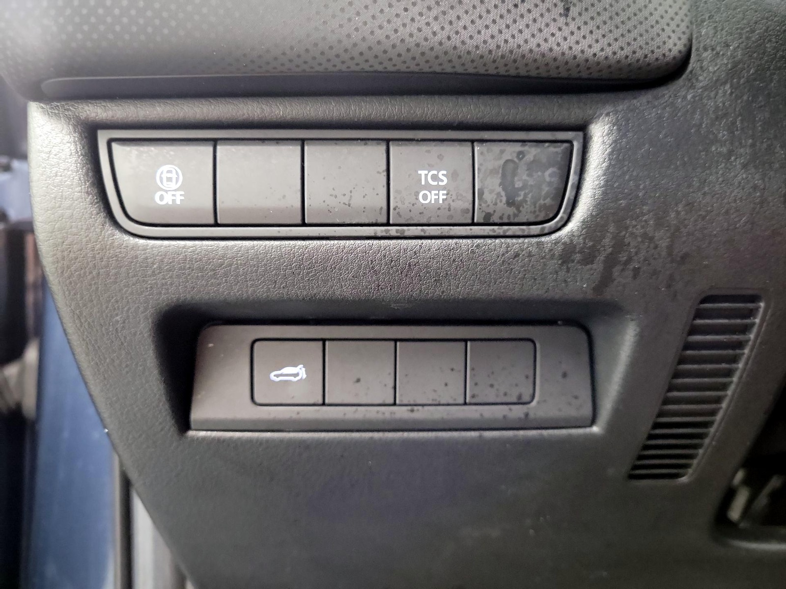 2025 Mazda CX-50 Preferred - Photo 12