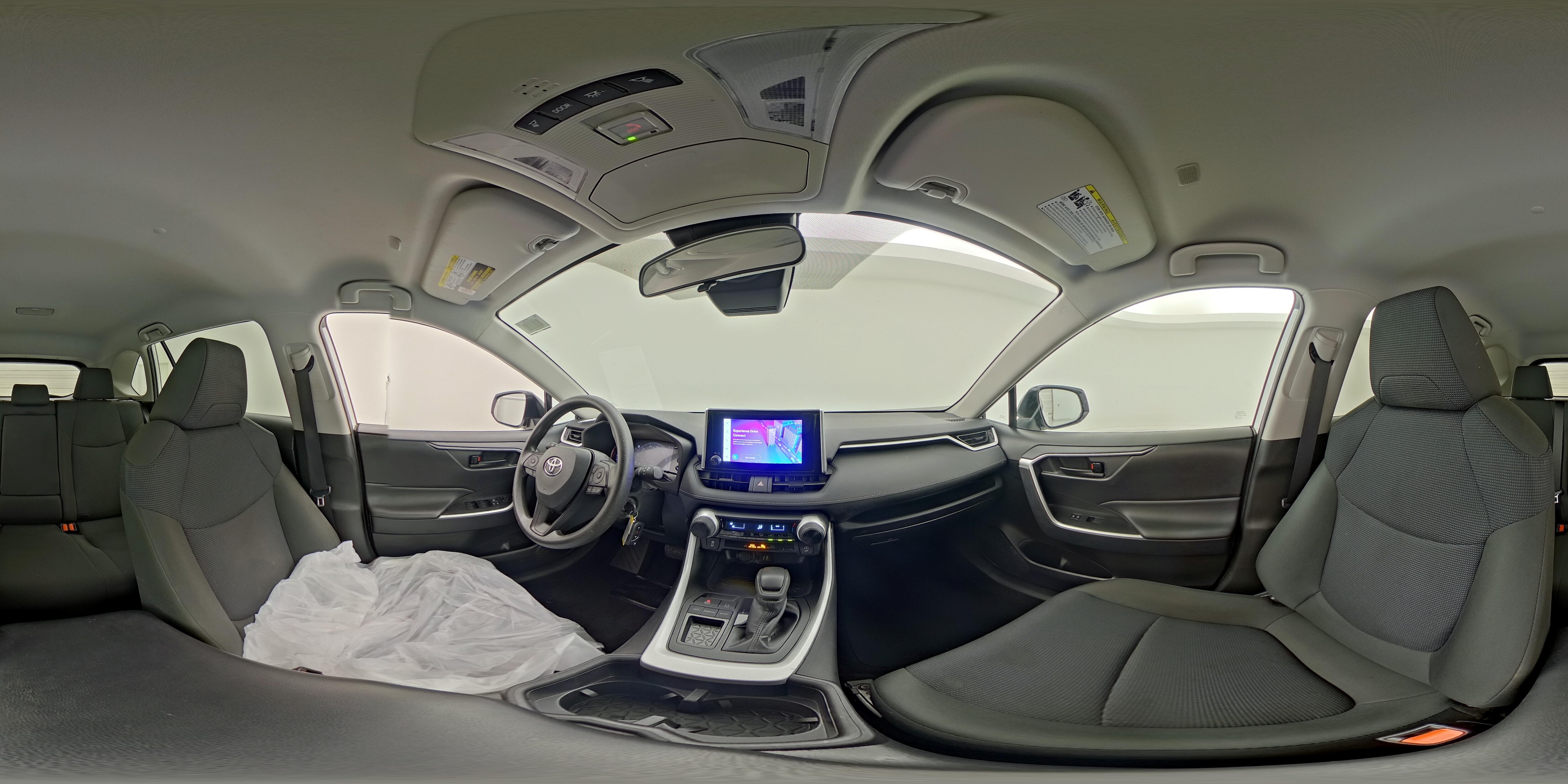 2025 Toyota RAV4 LE - Photo 25
