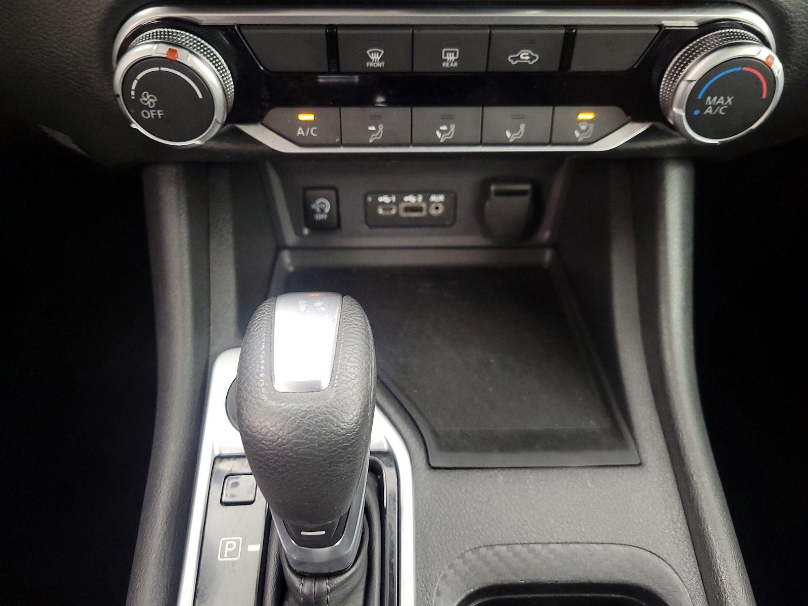 2024 Nissan Sentra SV - Photo 17