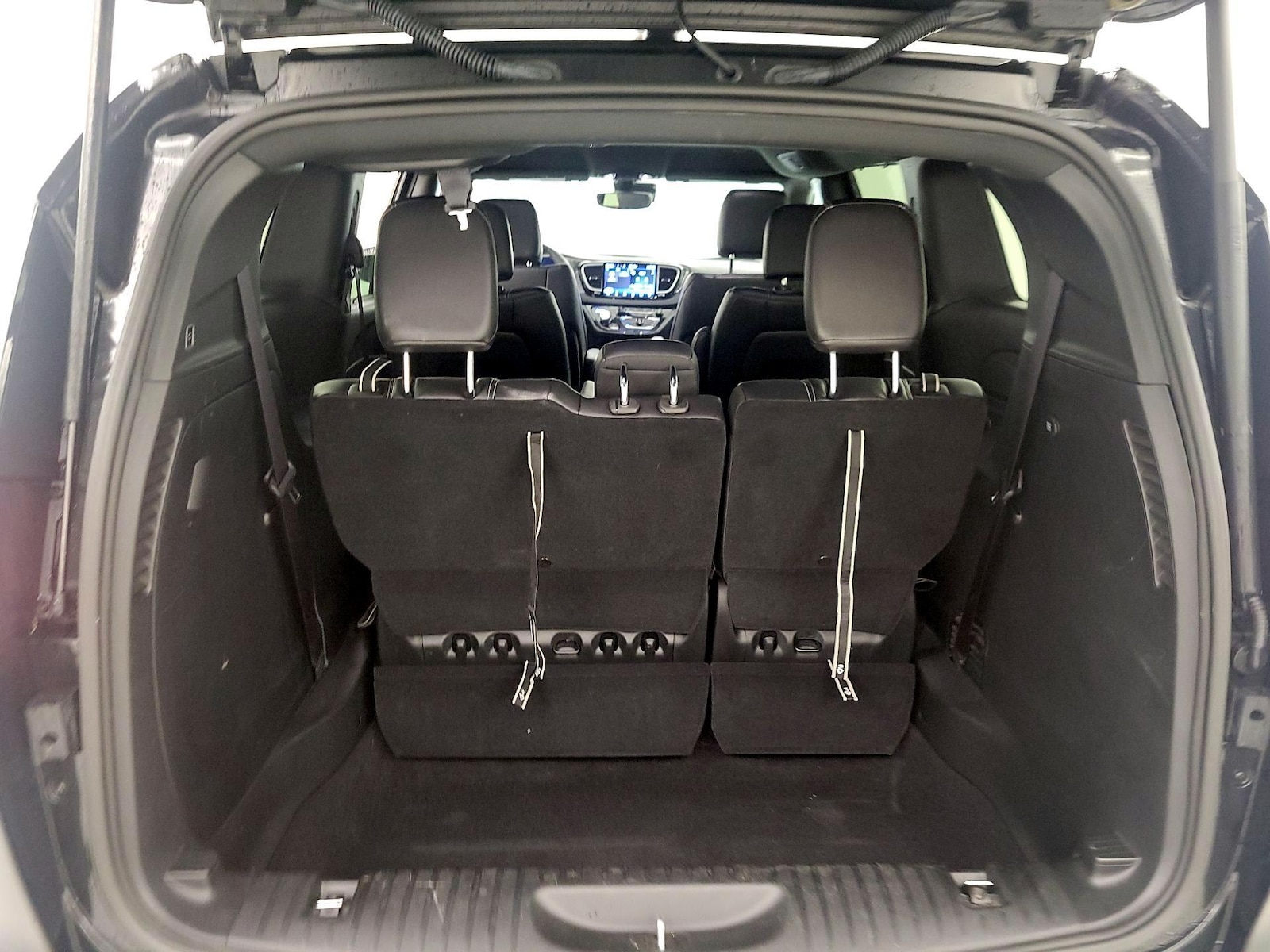 2025 Chrysler Pacifica Select - Photo 22