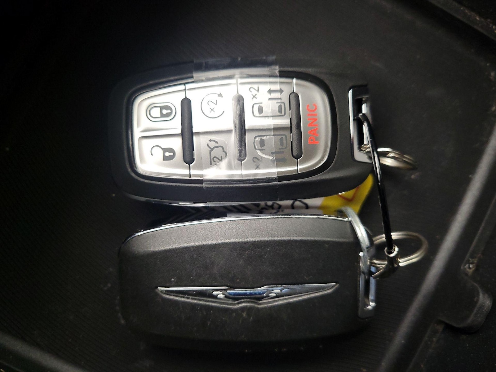 2025 Chrysler Pacifica Select - Photo 25