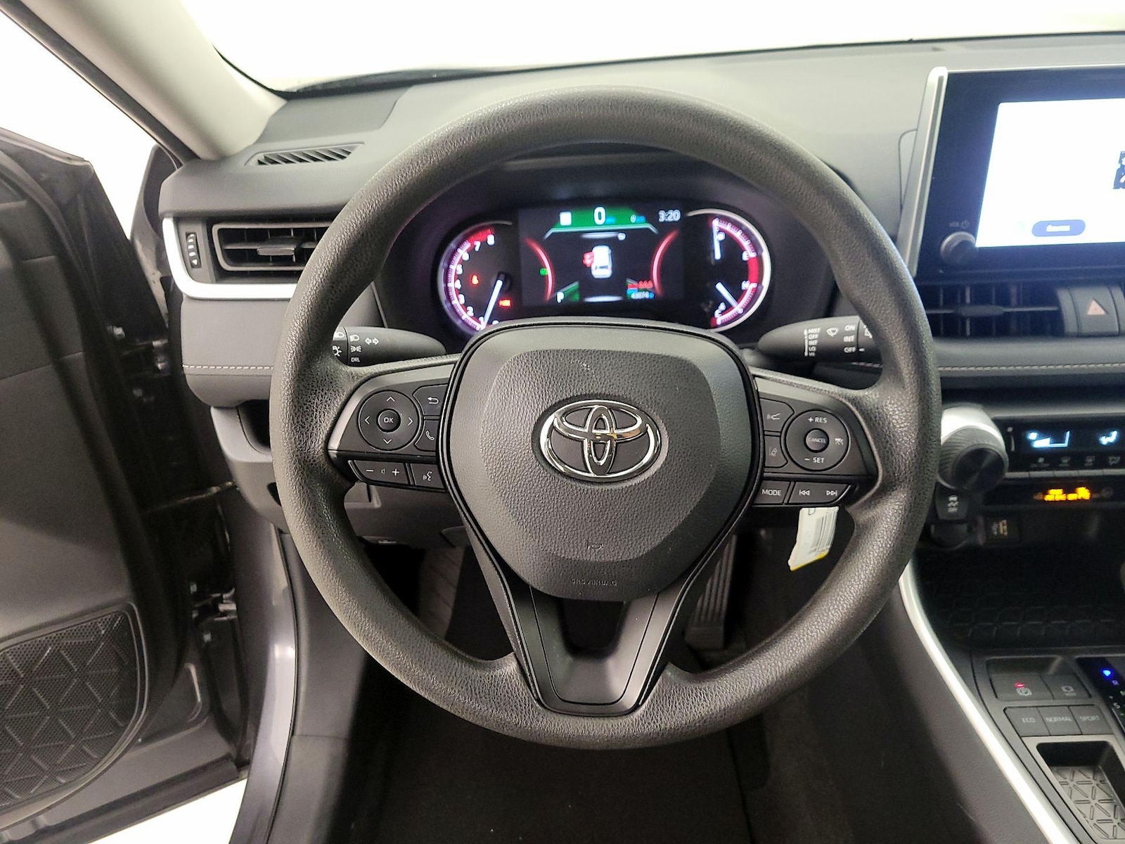 2025 Toyota RAV4 LE - Photo 11