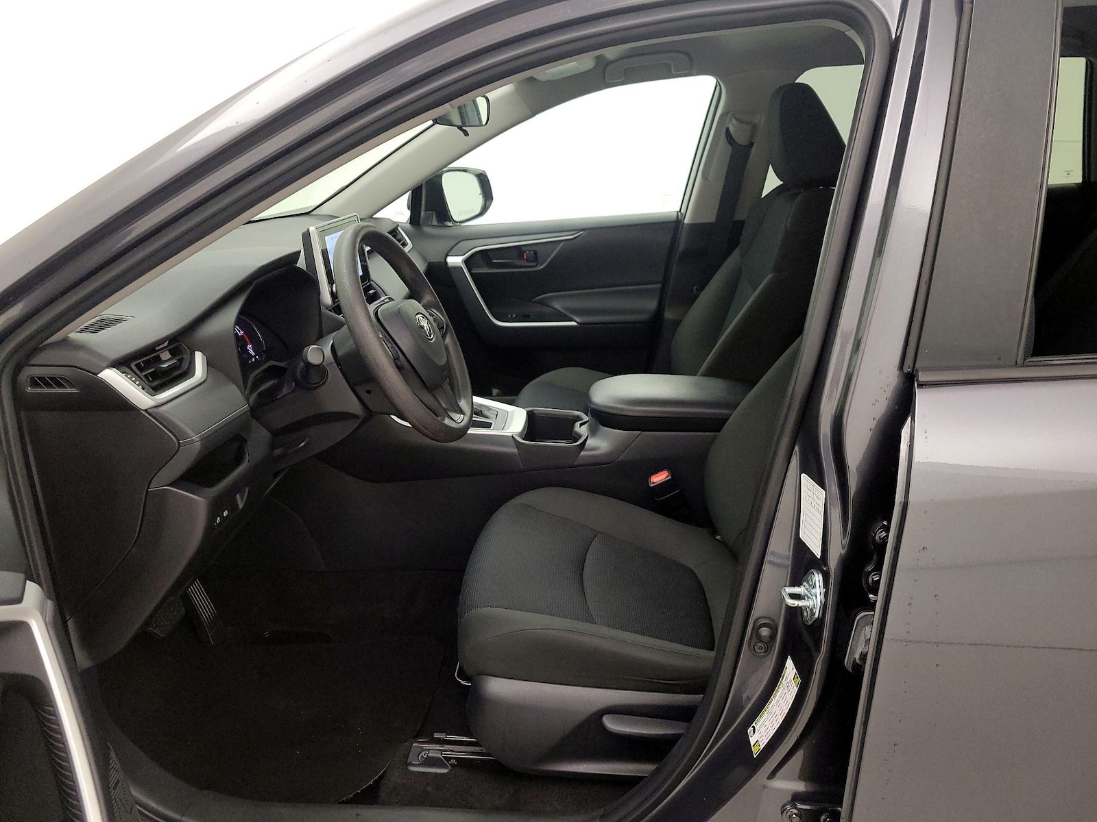 2025 Toyota RAV4 LE - Photo 12