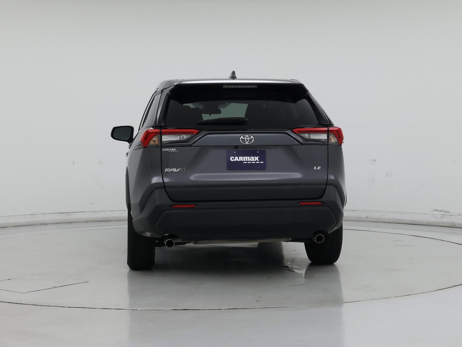 2025 Toyota RAV4 LE - Photo 7
