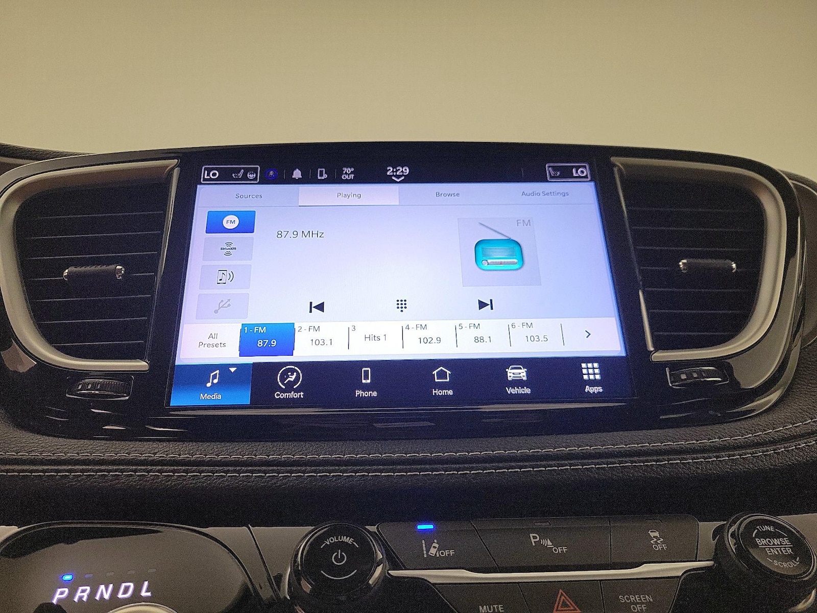 2023 Chrysler Pacifica Hybrid Touring L - Photo 16