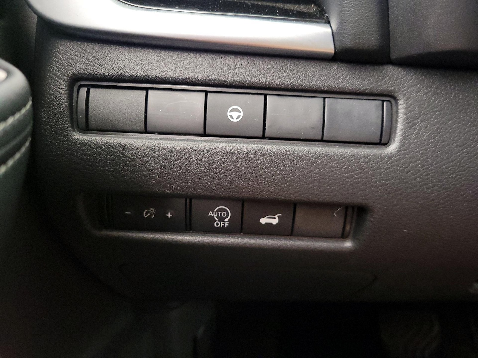 2026 Nissan Rogue SL - Photo 14