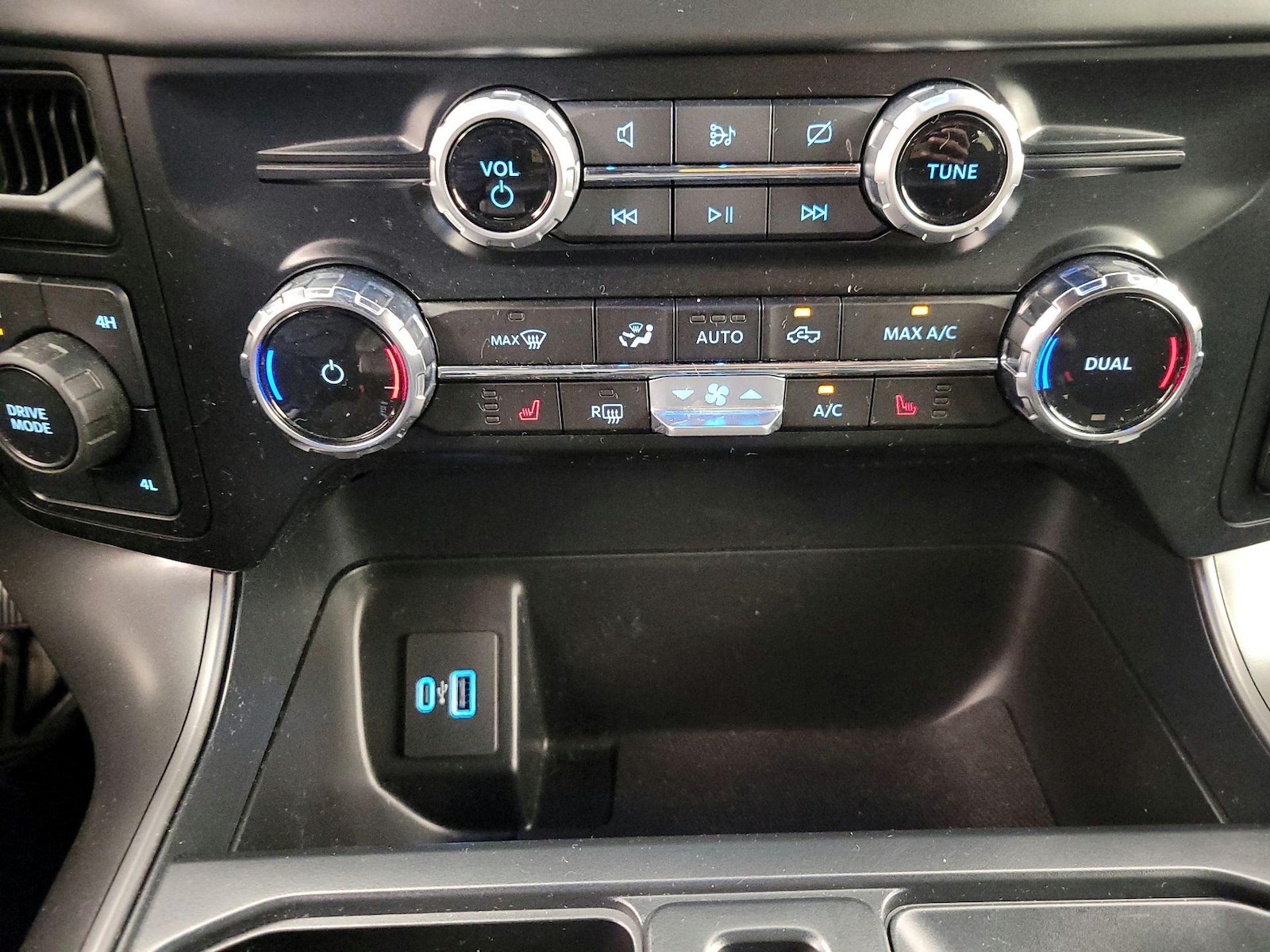 2024 Ford F-150 XLT - Photo 18