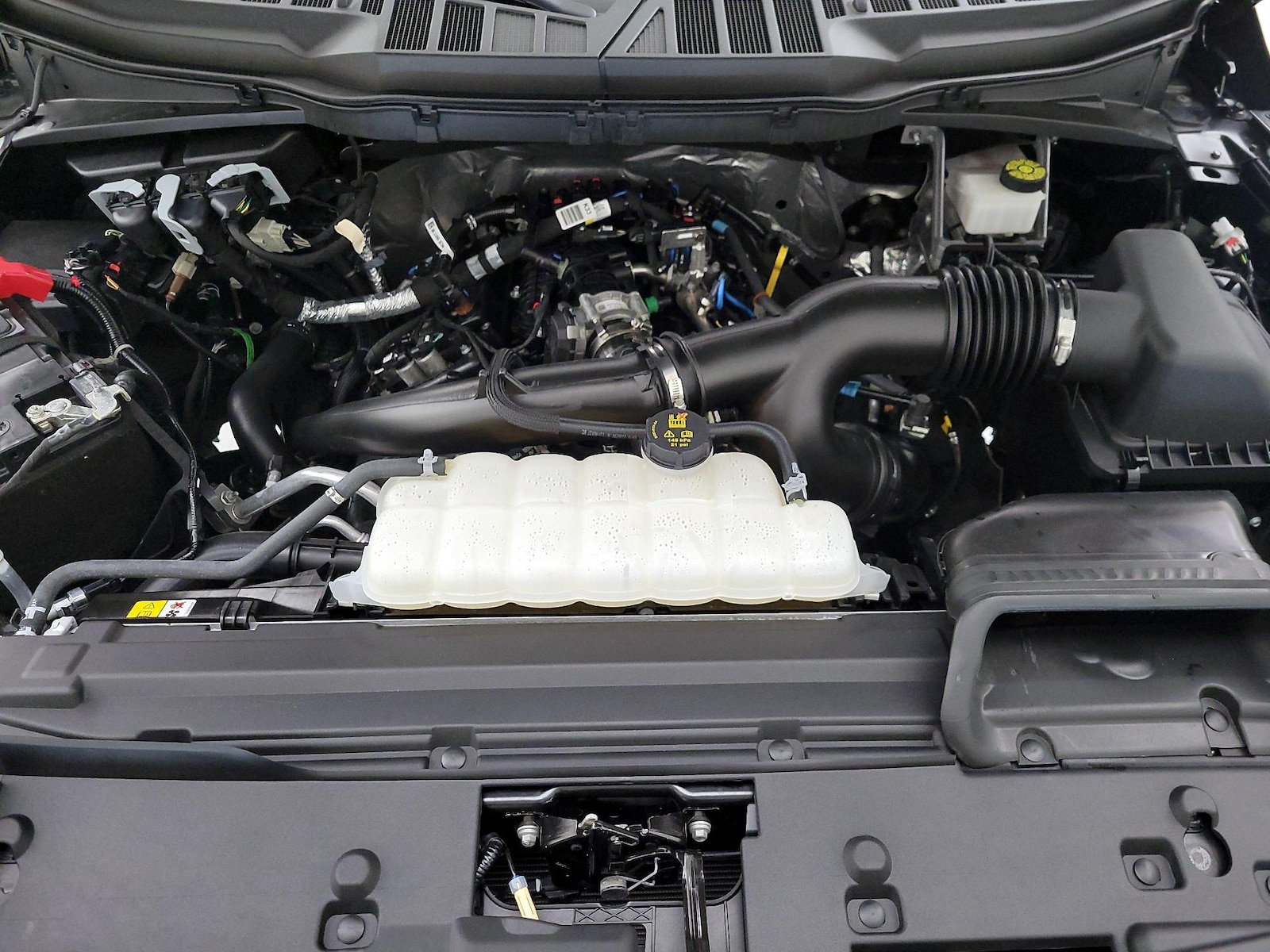 2024 Ford F-150 XLT - Photo 23