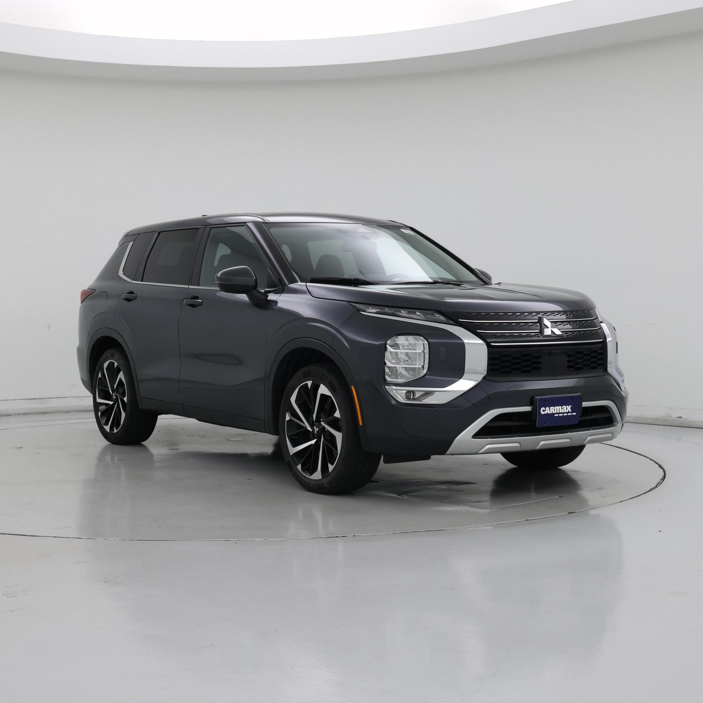 Gray 2024 Mitsubishi Outlander SUV / Crossover All-Wheel Drive Automatic