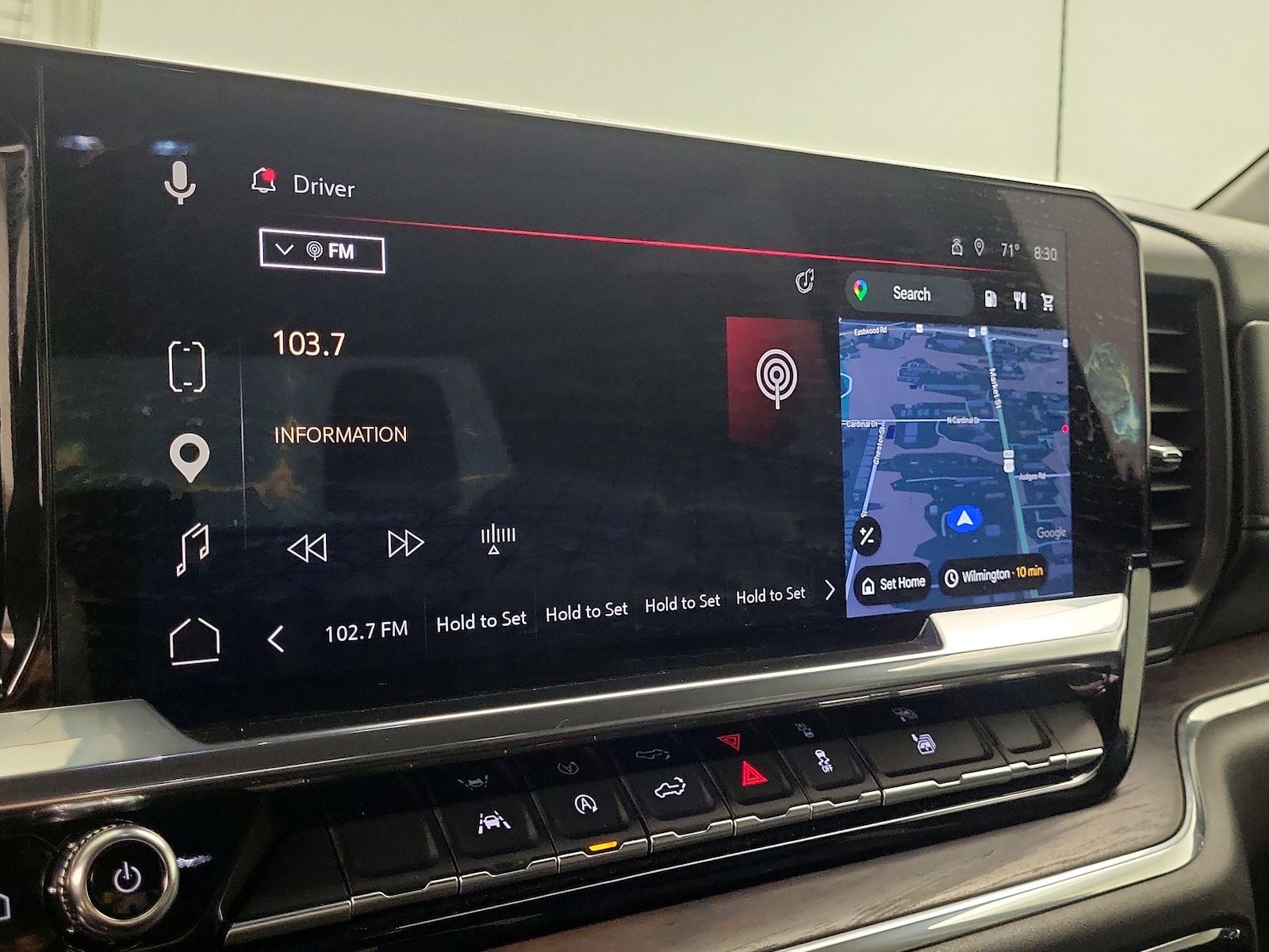 2025 GMC Sierra 1500 SLT - Photo 17